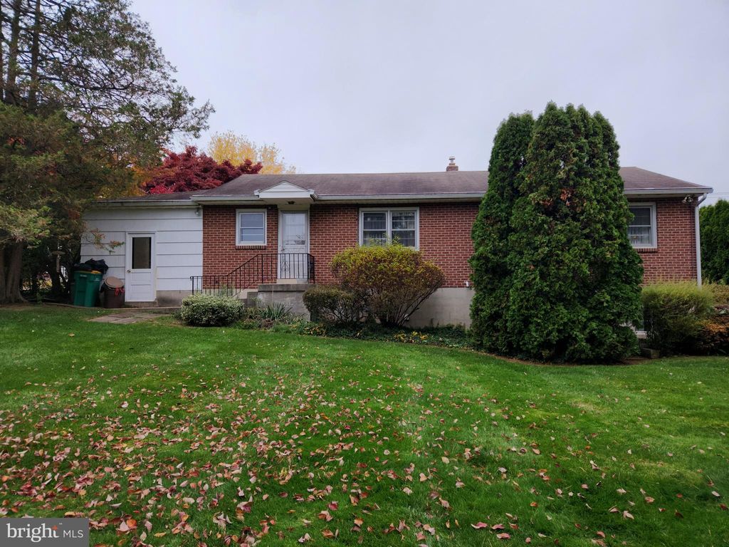Photo of 76 Delp Road, Lancaster, PA 17601 (MLS # PALA2044050)
