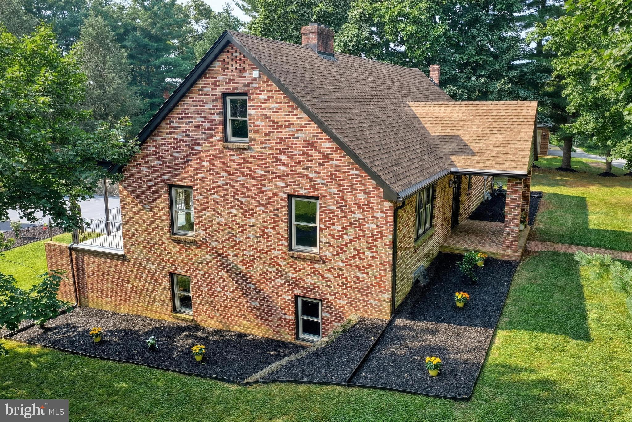 521 WINDY HILL ROAD
