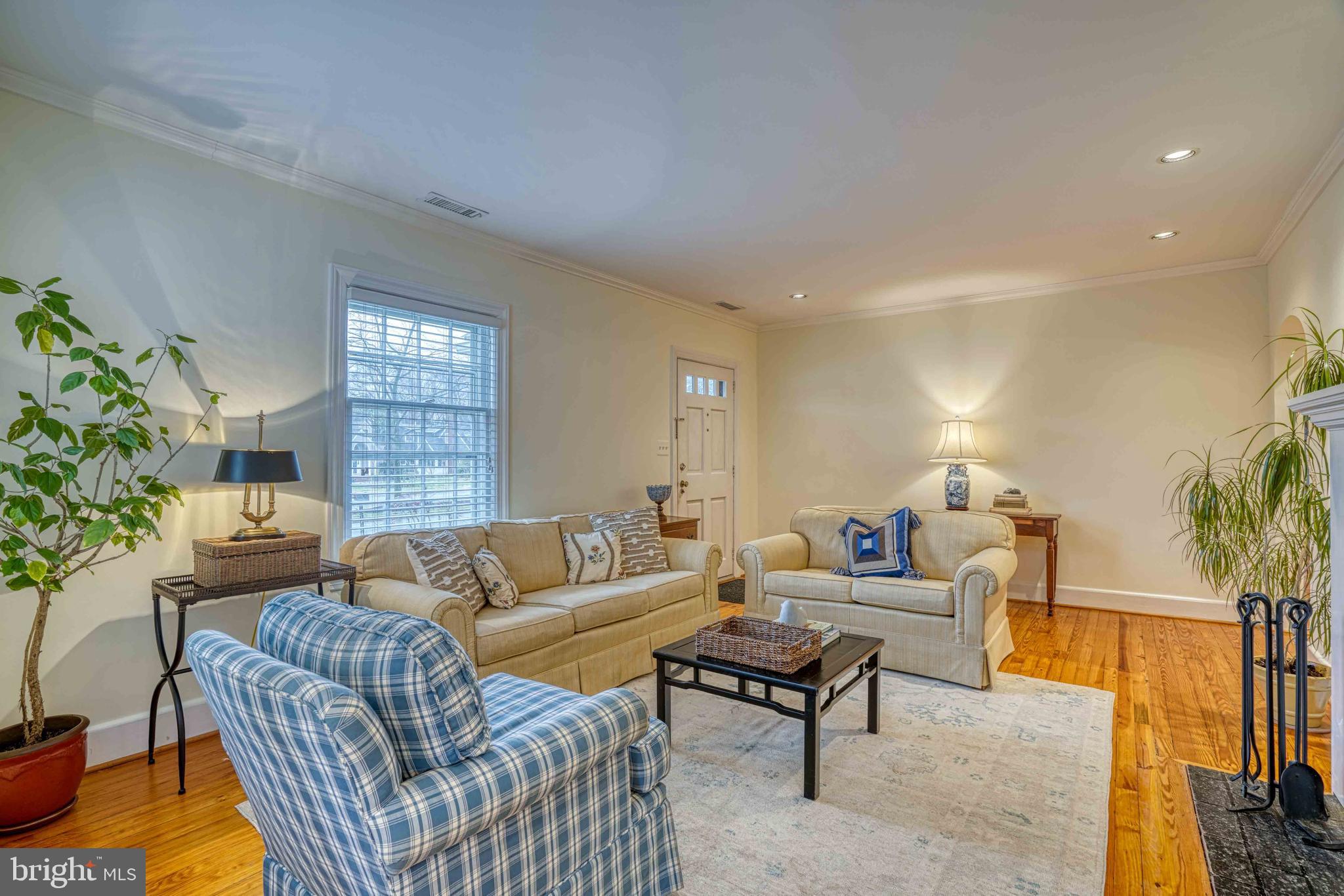 EASTON - Residential