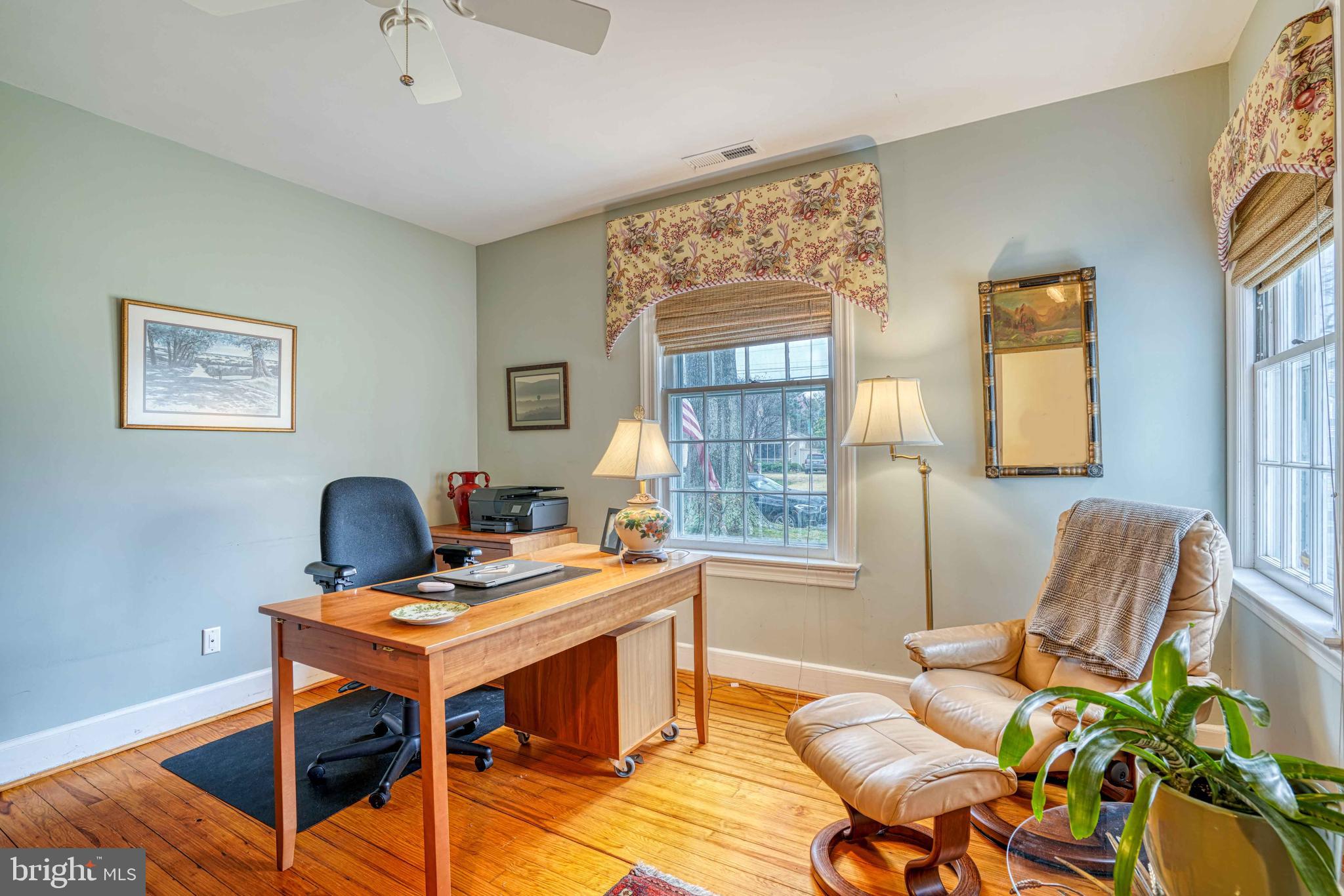 EASTON - Residential