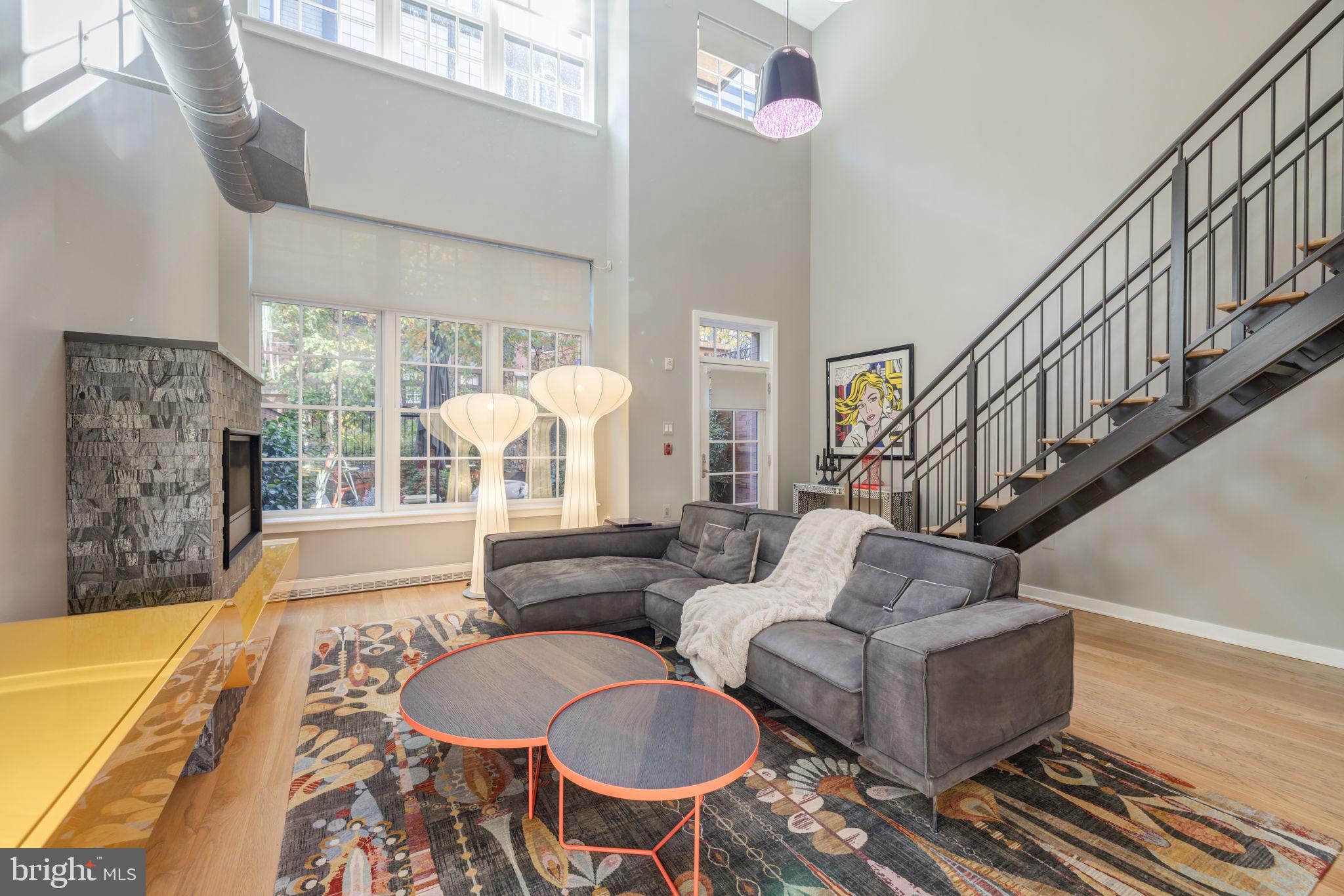 GASLIGHT SQUARE - Residential