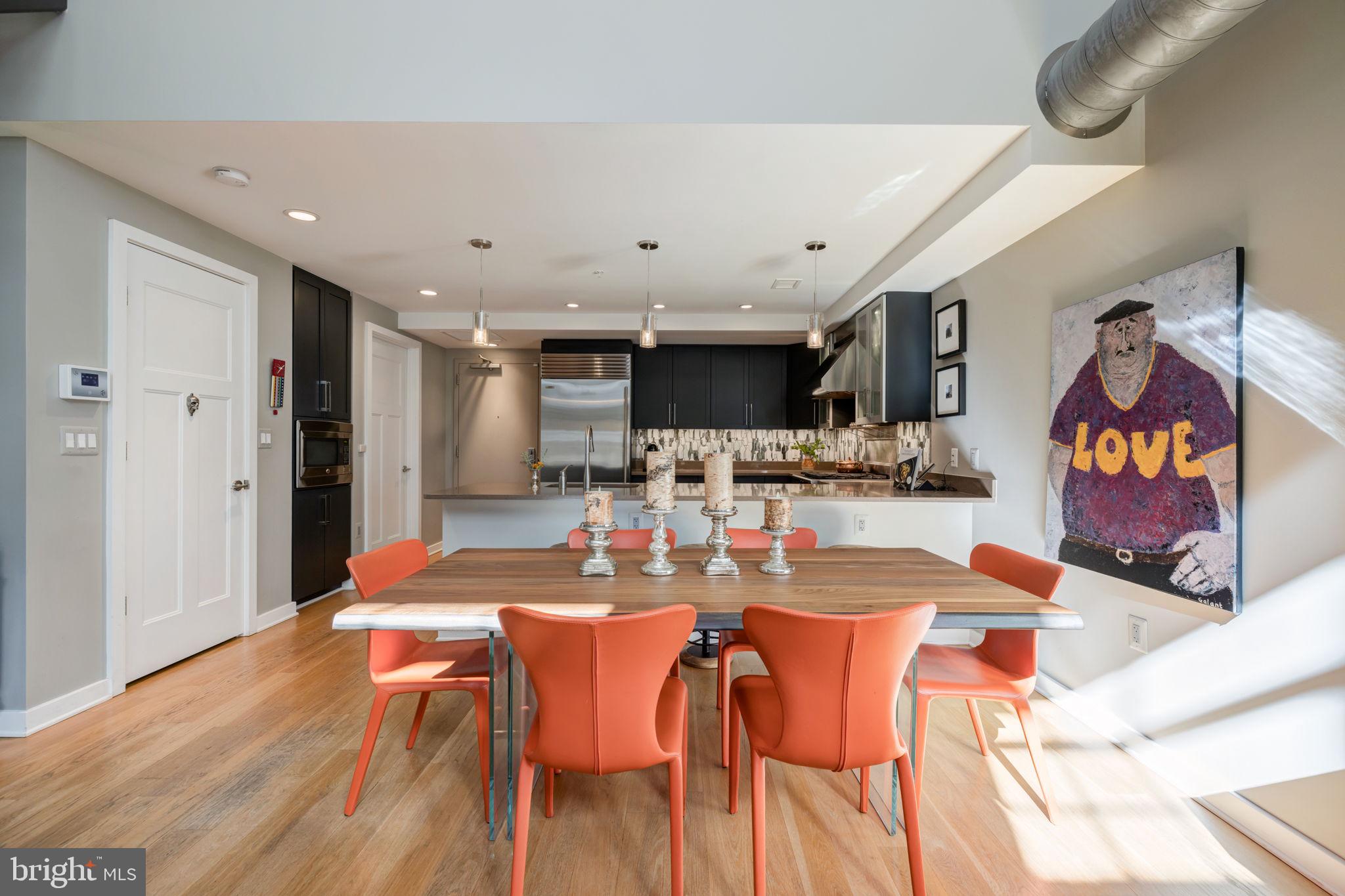 GASLIGHT SQUARE - Residential