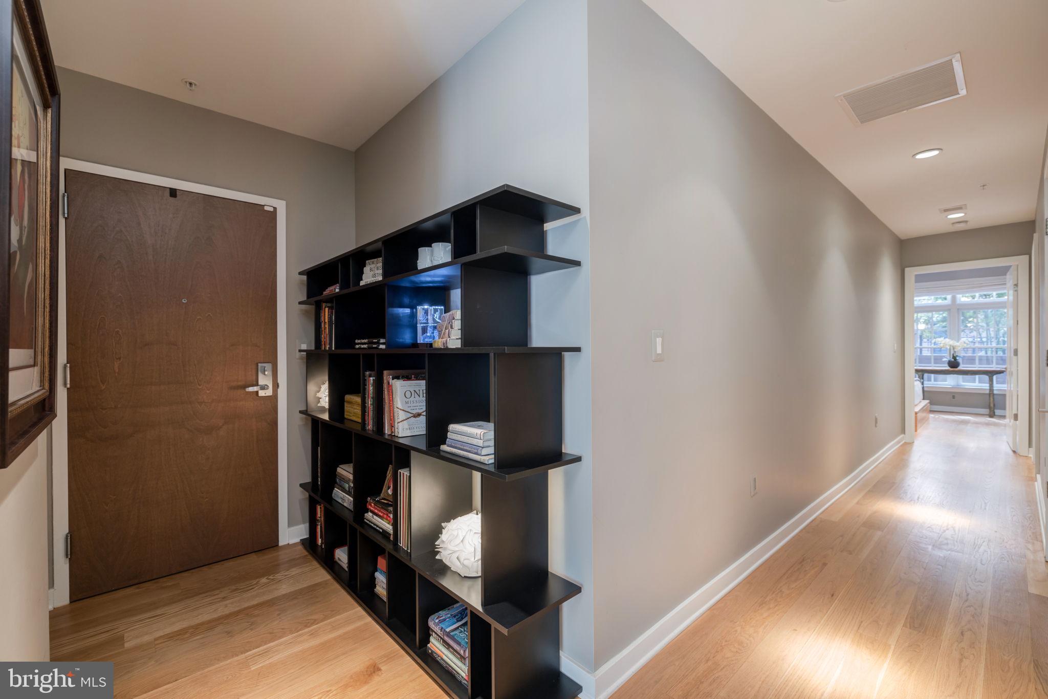 GASLIGHT SQUARE - Residential