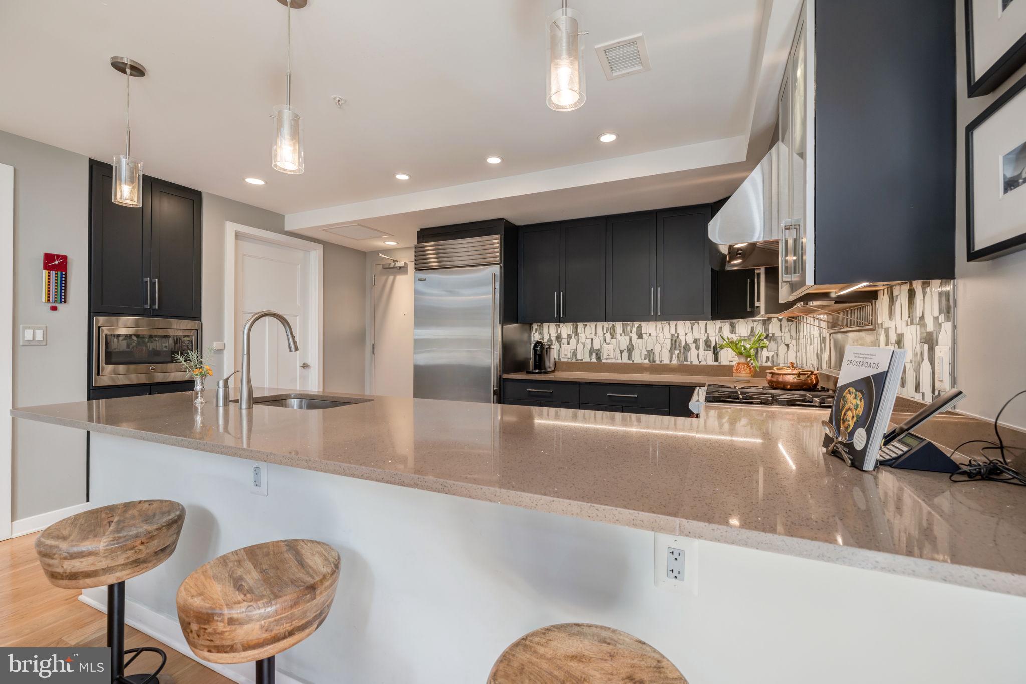 GASLIGHT SQUARE - Residential