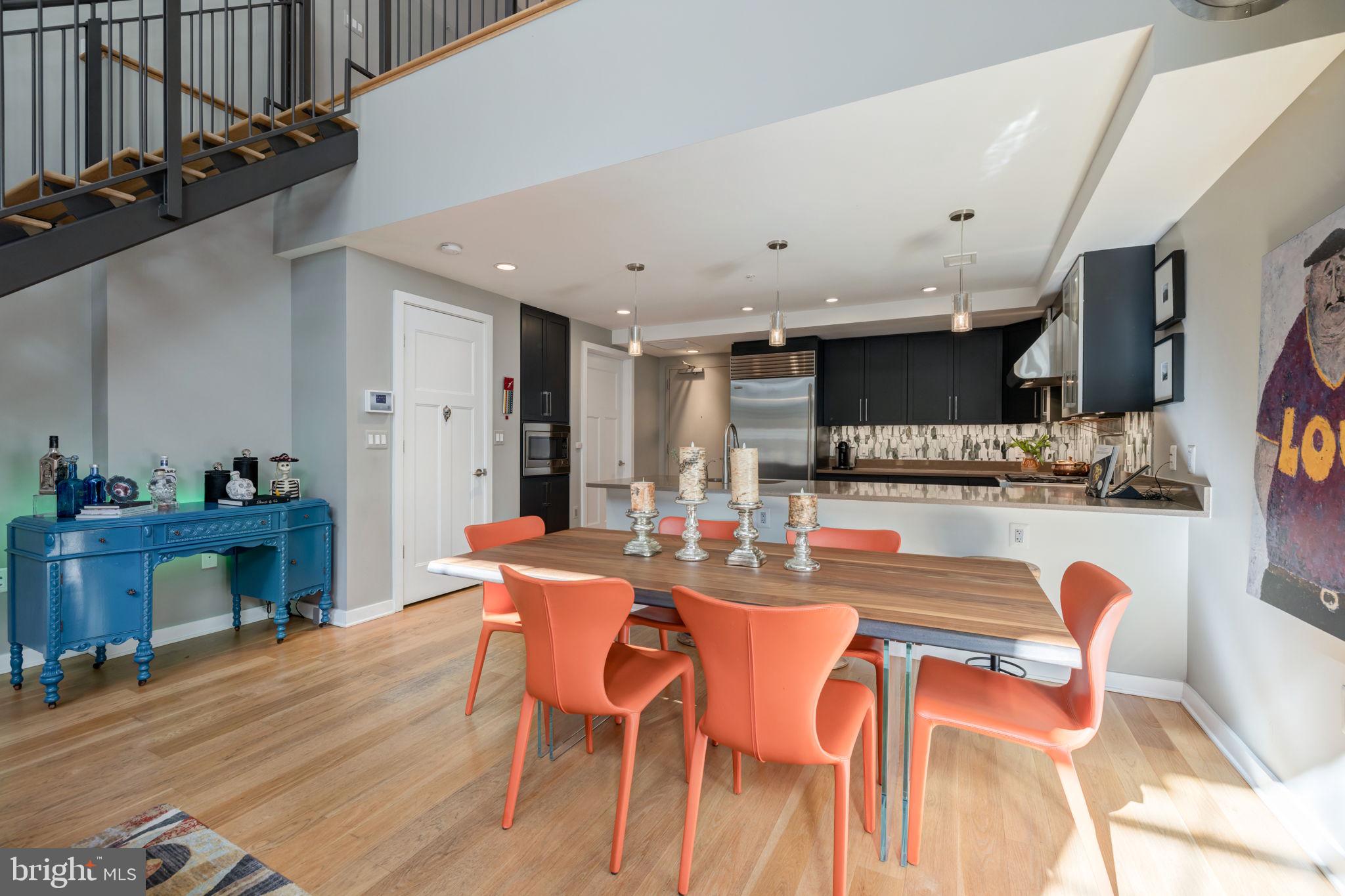 GASLIGHT SQUARE - Residential