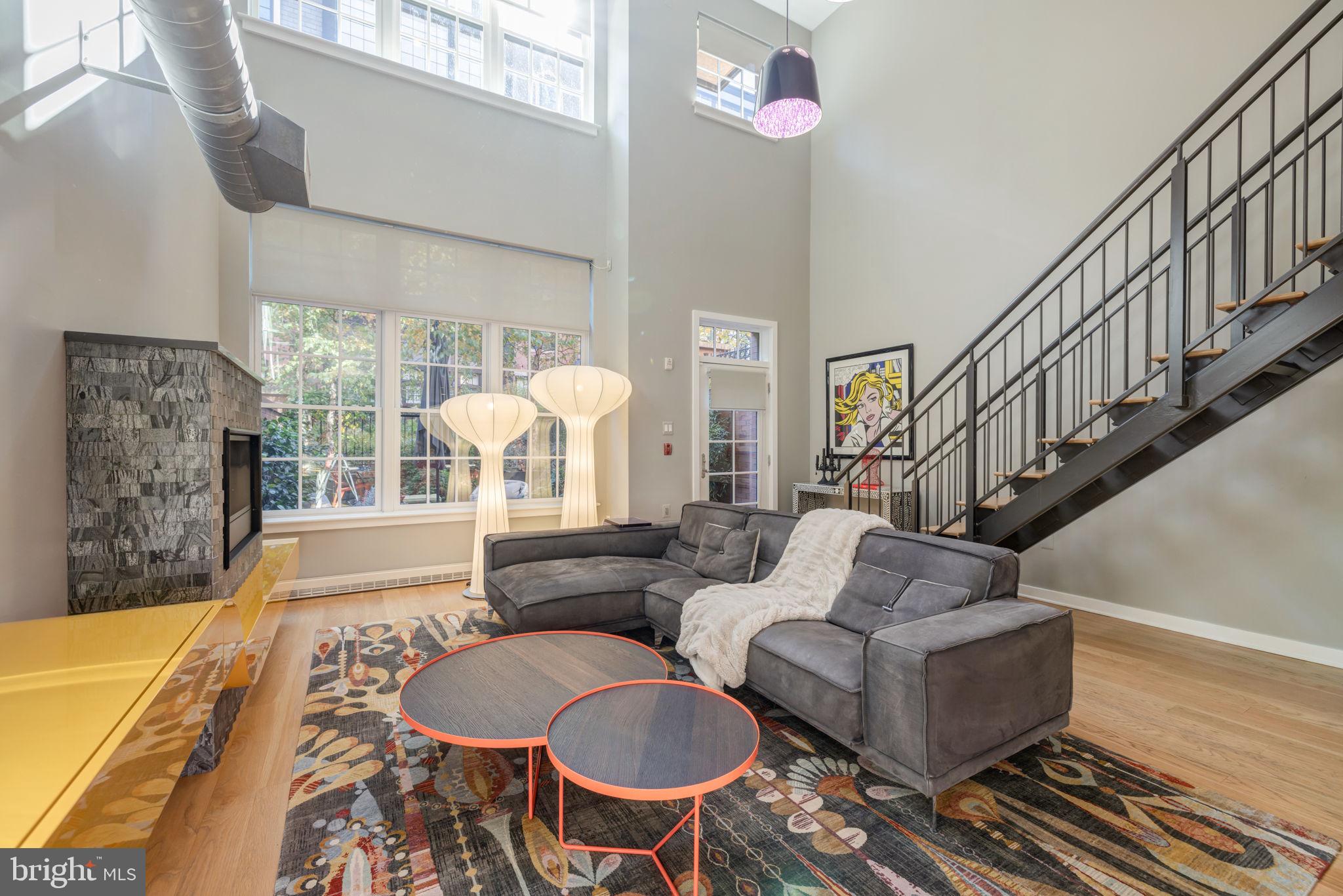 GASLIGHT SQUARE - Residential