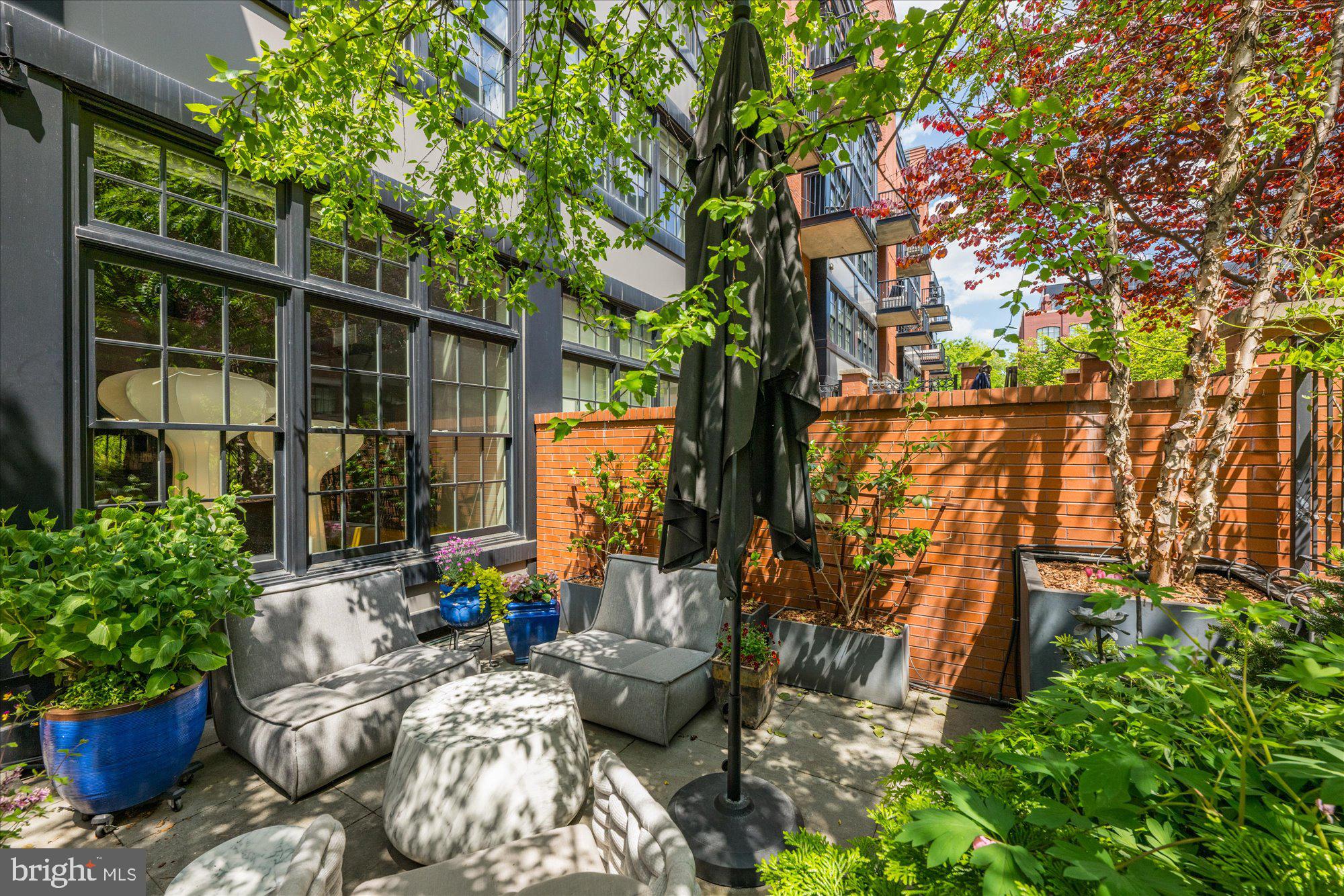 GASLIGHT SQUARE - Residential