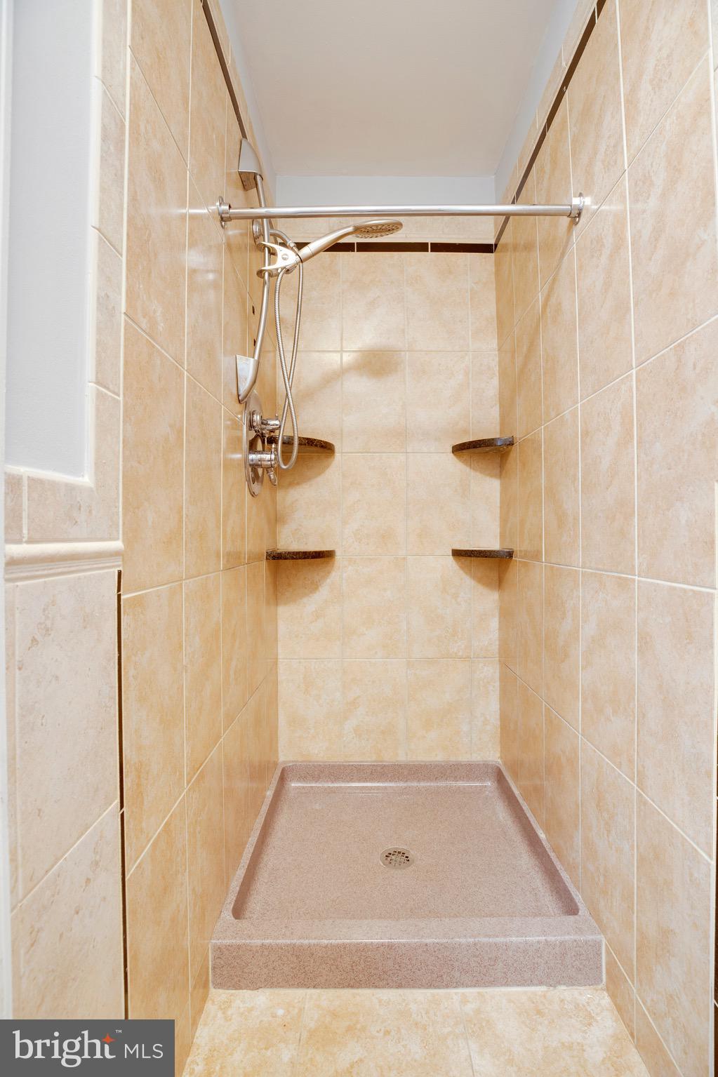 HILLSDALE - Residential Lease