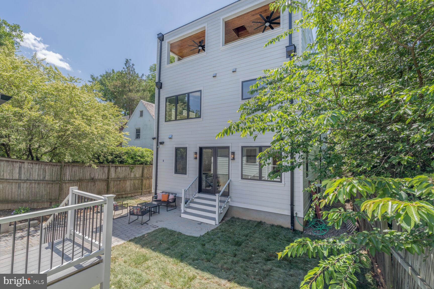 CHEVY CHASE - Residential