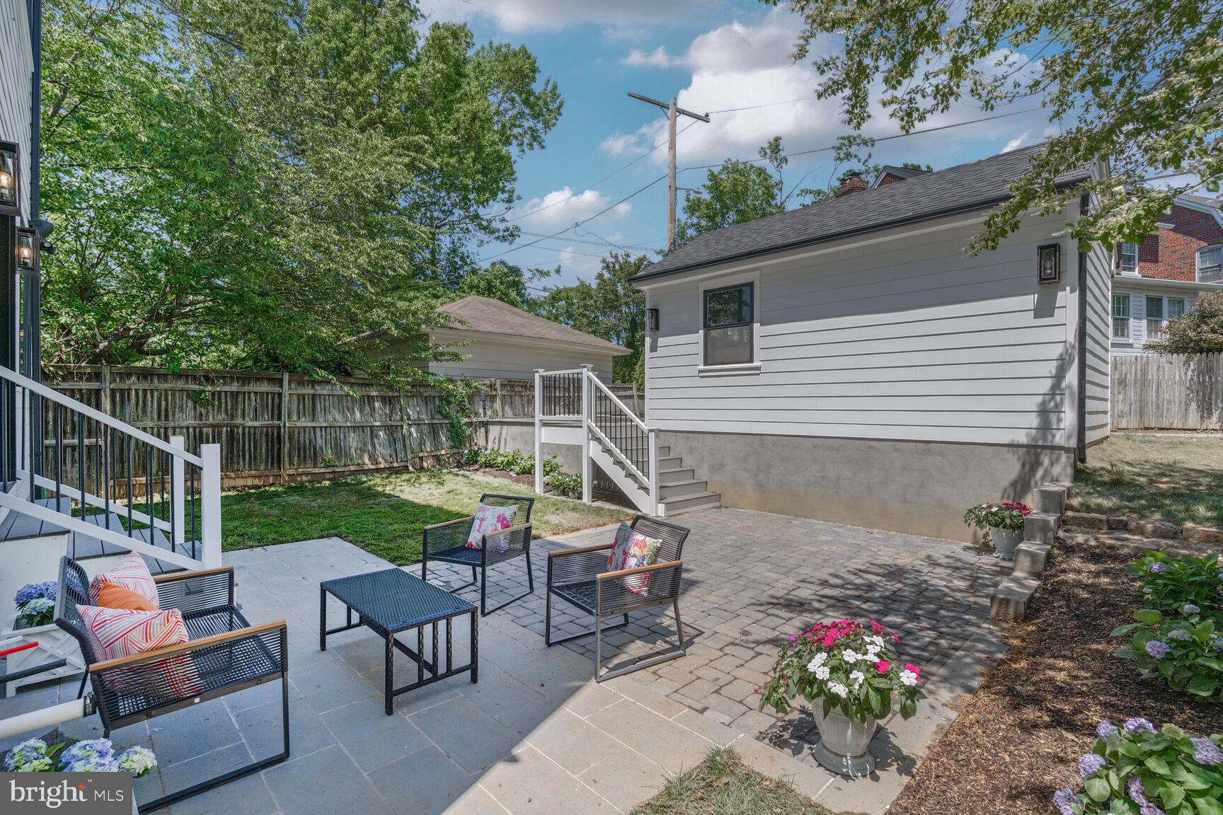 CHEVY CHASE - Residential