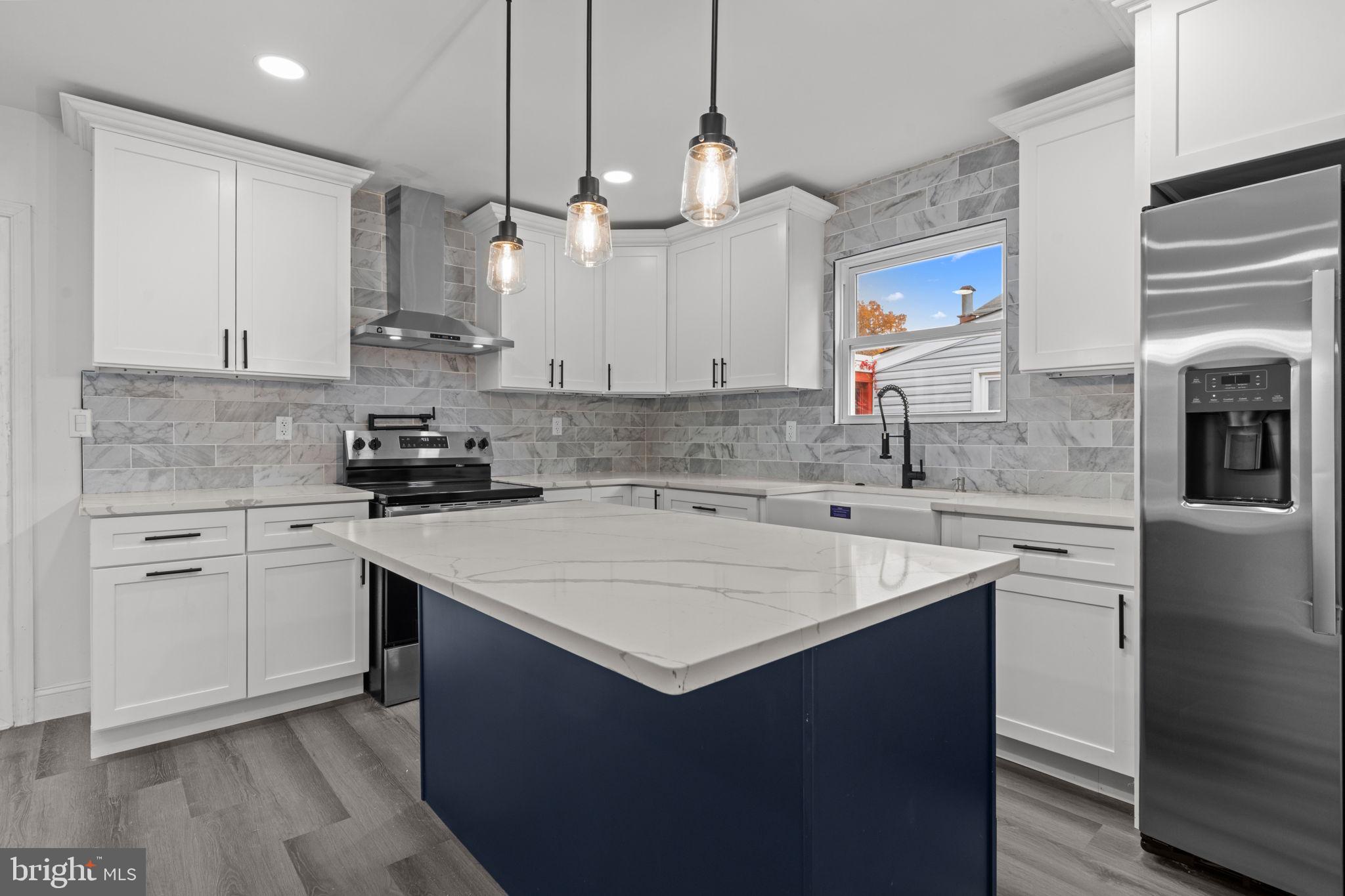 ROSLYN - Residential