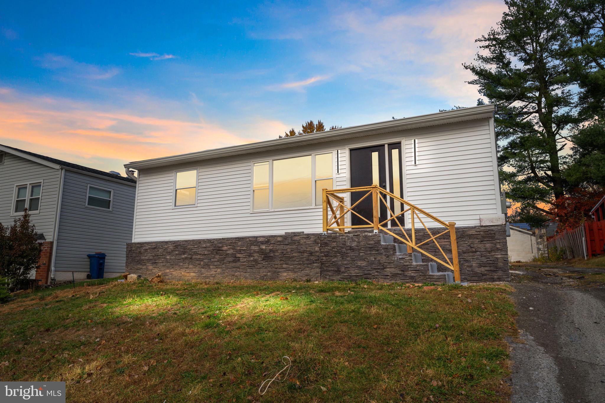 ROSLYN - Residential