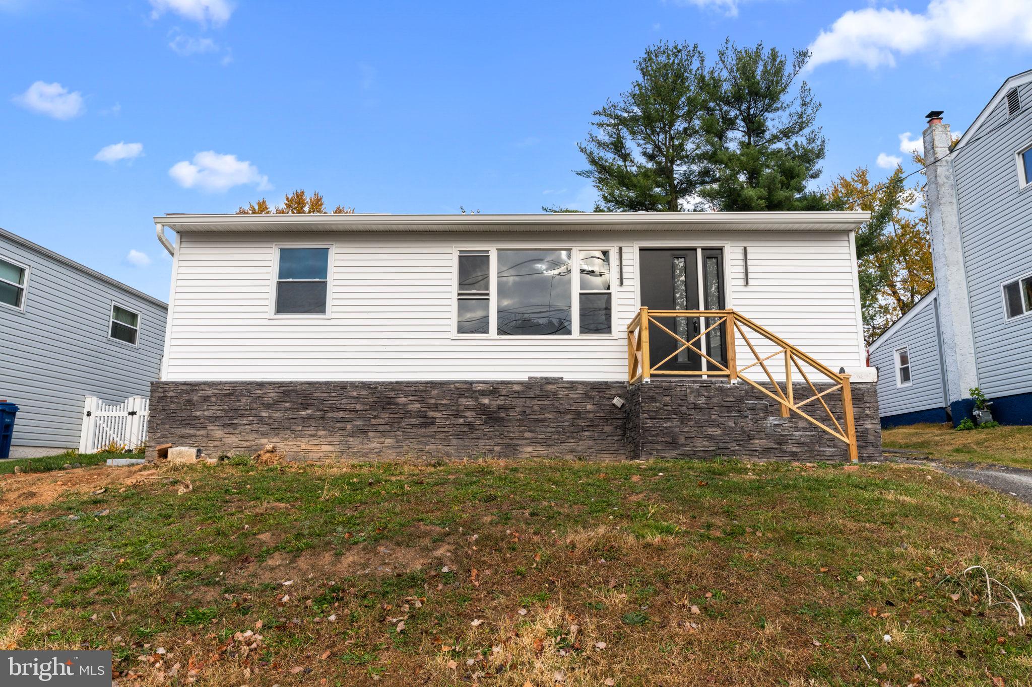 ROSLYN - Residential