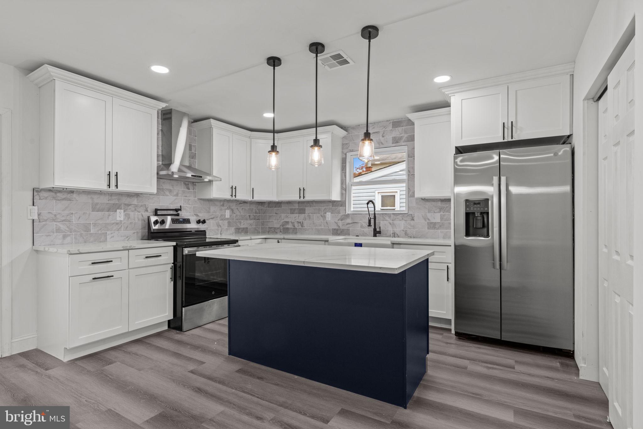 ROSLYN - Residential