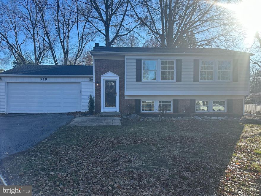 Welcome to your dream home in the heart of Upper Allen Township, nestled within the highly sought-after Mechanicsburg Area School District! This stunning 4-bedroom, 2-full bath property has been beautifully renovated and is ready for you to move right in.

Step inside to discover a brand-new, modern kitchen featuring sleek stainless steel appliances, stylish cabinetry, and elegant countertops—a perfect space for both cooking and entertaining. The entire home boasts fresh updates throughout, blending contemporary design with classic comfort.

The spacious layout offers four generously sized bedrooms and two full bathrooms, providing ample space for everyone. Outside, you’ll fall in love with the large backyard, ideal for outdoor gatherings, gardening, or simply relaxing in your own private oasis.

Located in a quiet, family-friendly neighborhood, this home is close to local Friendship and Fisher parks, Upper Allen Elementary School and Mechanicsburg Middle School and the newly developed Sheperdstown Crossing restaurants & shopping making it the perfect combination of convenience and charm.

Don’t miss the opportunity to make this beautifully renovated property your forever home. Schedule your private tour today!