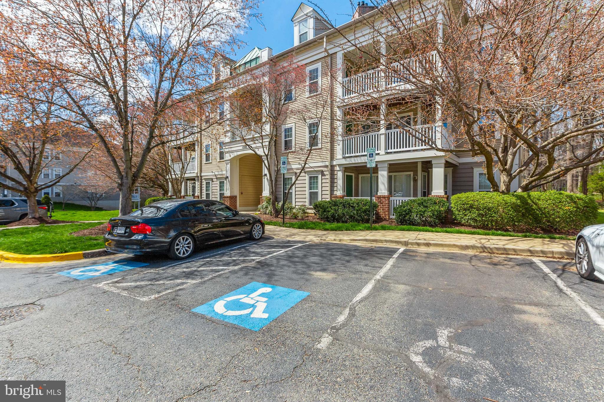 Welcome to this unique 1,565 SF, two-story vaulted ceiling Condo, offering an open floor plan with some hardwood flooring; a bright living room with a gas fireplace, a large walk-out glass door leading to the spacious private balcony, overlooking the community. Enjoy the kitchen with all new stainless-steel appliances and beautiful new granite countertop, with a separate dining room; two spacious bedrooms with en-suite baths, and walk-in closets. The large loft would be great for an office, bedroom or a family room. The laundry room is located adjacent to the loft. A/C is one year young, water heater two years young.
Amenities in the community: Swimming pool, tennis court and children's playgrounds. Shopping, grocery store and public transportation is minutes away.
This pristine well maintained upper level home is move-in ready! And with plenty of non-restricted parking spaces.