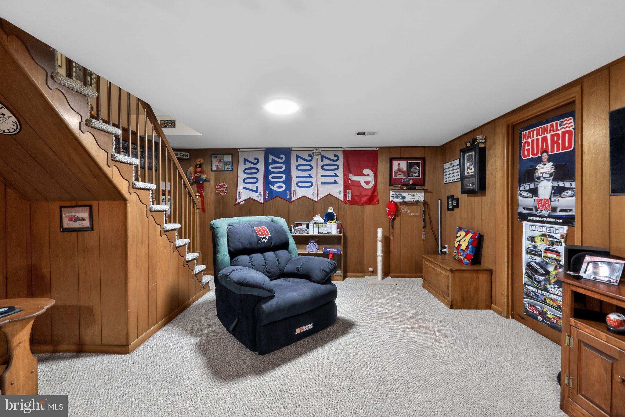 SHERIDAN SQUARE - Residential