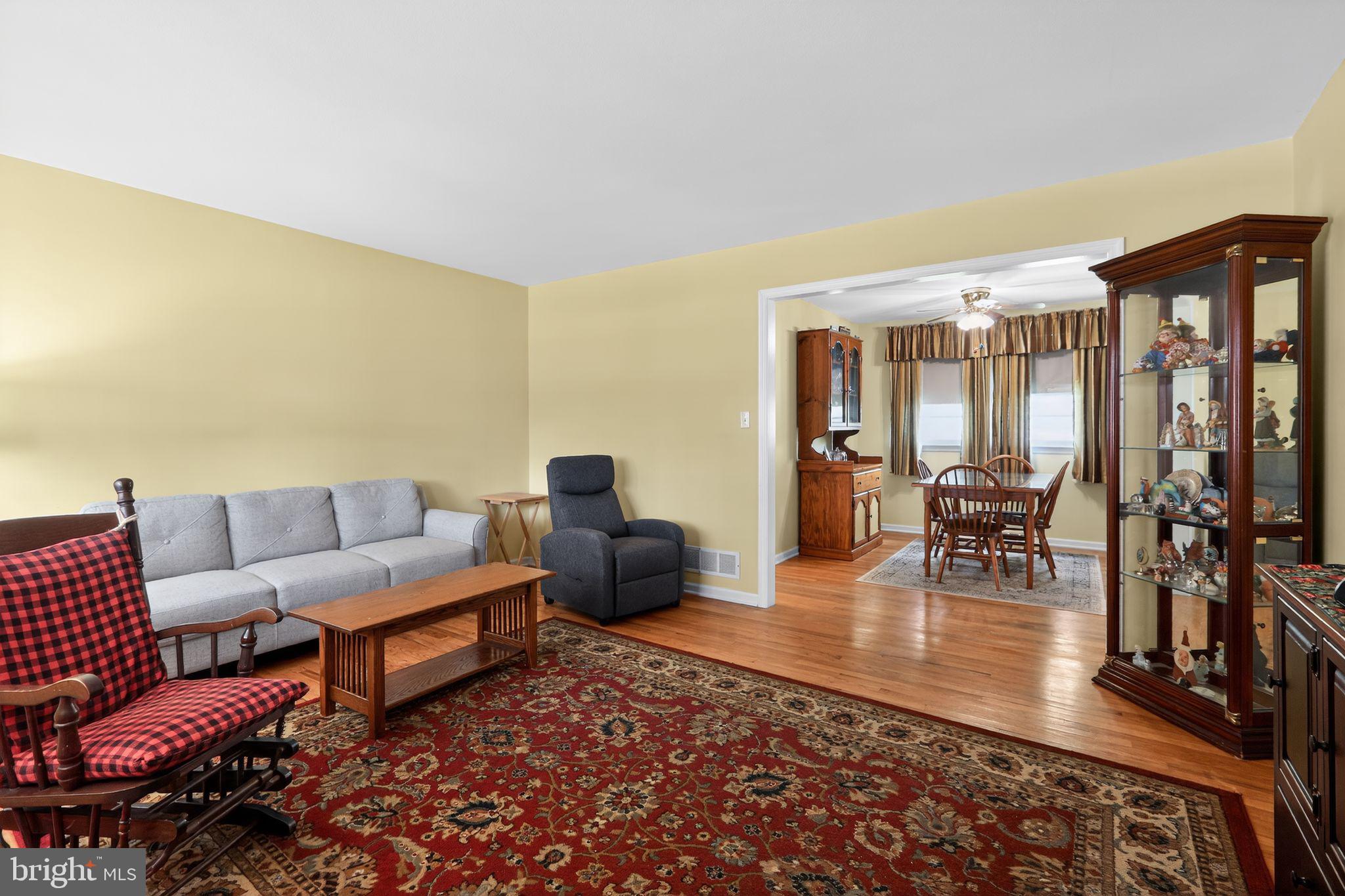 SHERIDAN SQUARE - Residential