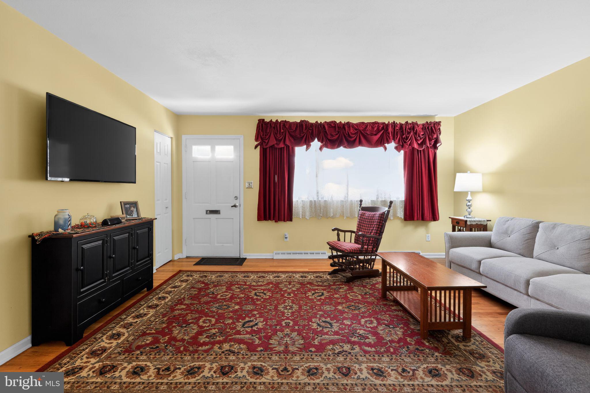 SHERIDAN SQUARE - Residential