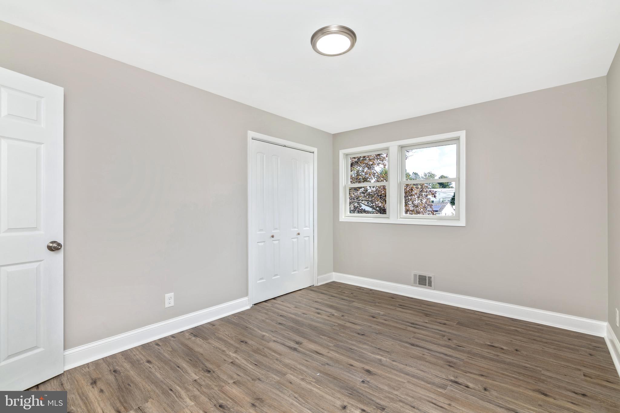 LONGFORD - Residential