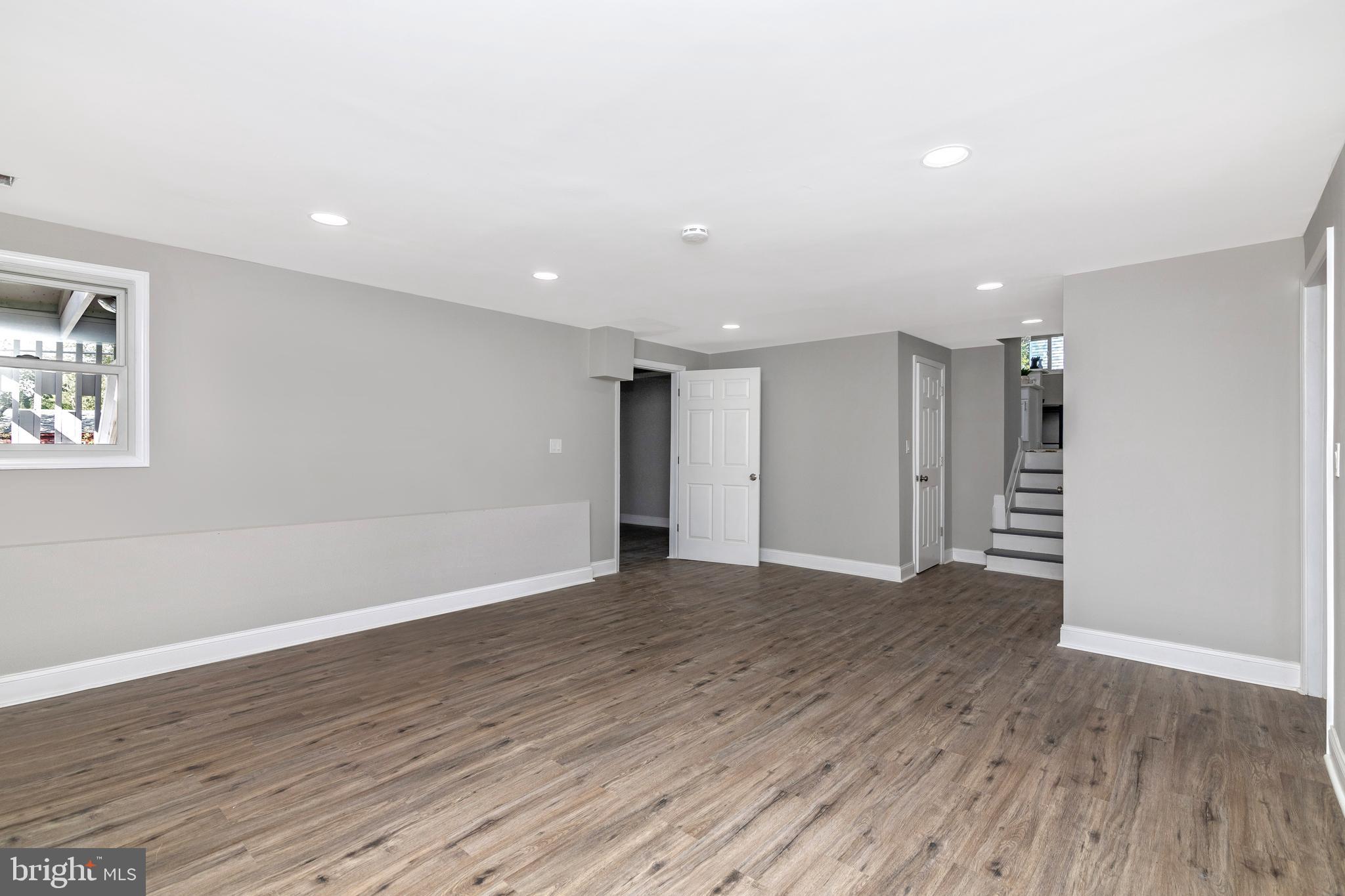 LONGFORD - Residential