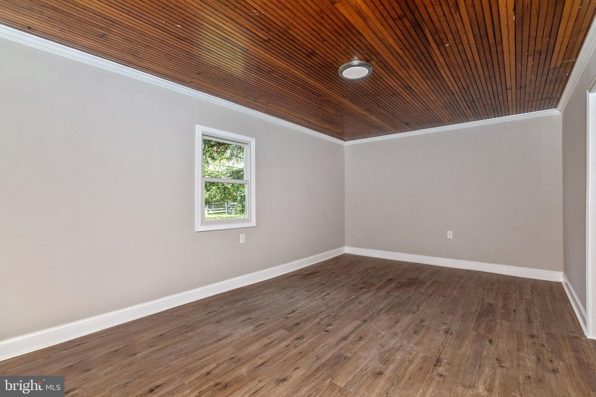 LONGFORD - Residential