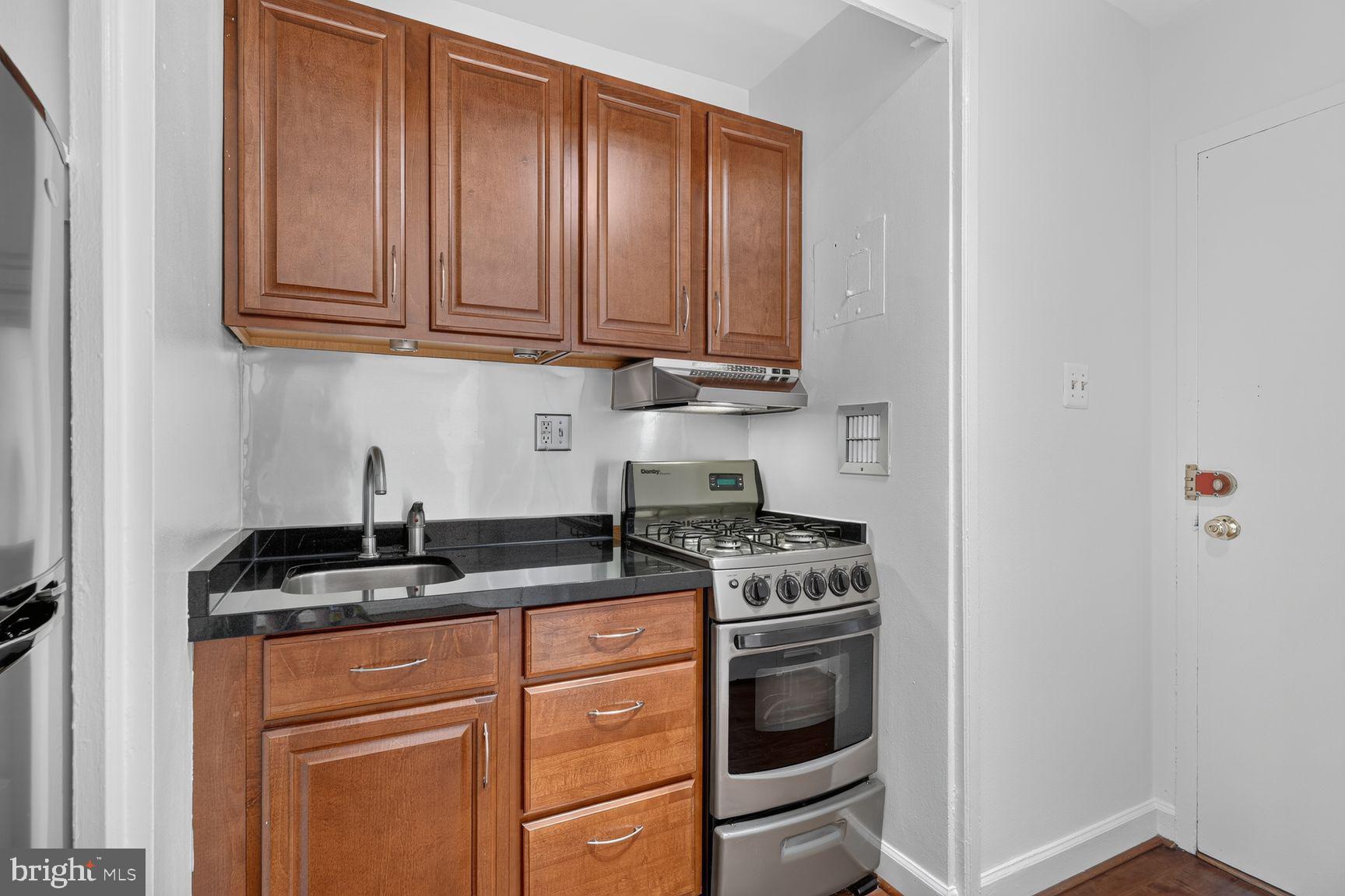 1011 ARLINGTON BOULEVARD 736