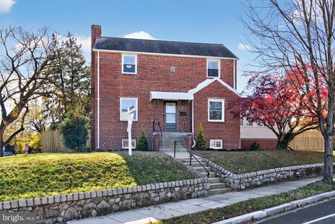 31 MCDONALD PLACE NE WASHINGTON DC 20011