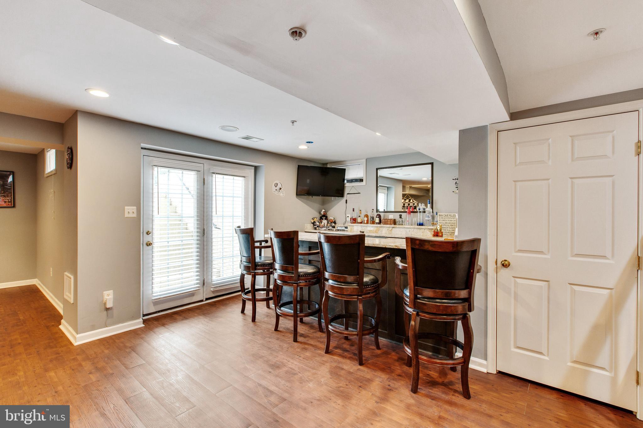 HAMPTON SUB-PLAT 1> - Residential