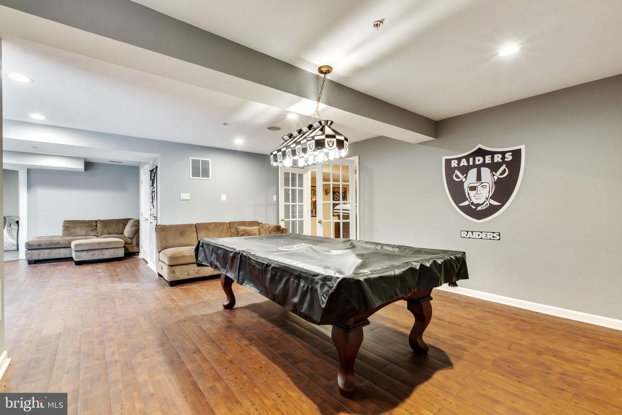 HAMPTON SUB-PLAT 1> - Residential