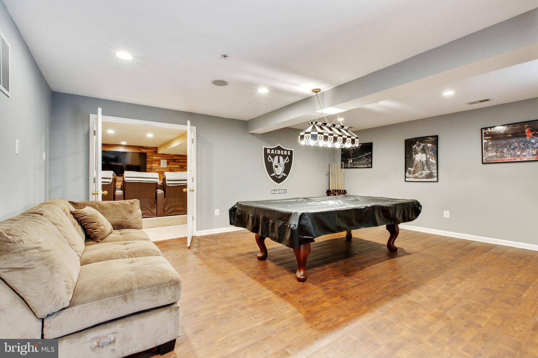 HAMPTON SUB-PLAT 1> - Residential