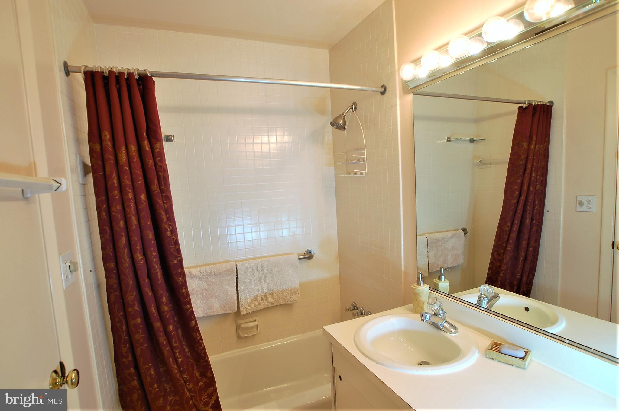 CROSS KEYS - Residential