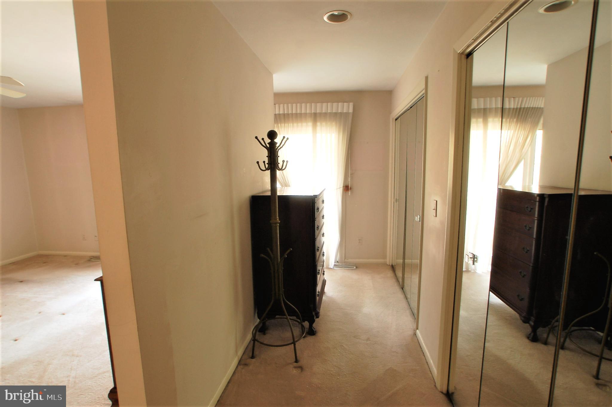 CROSS KEYS - Residential