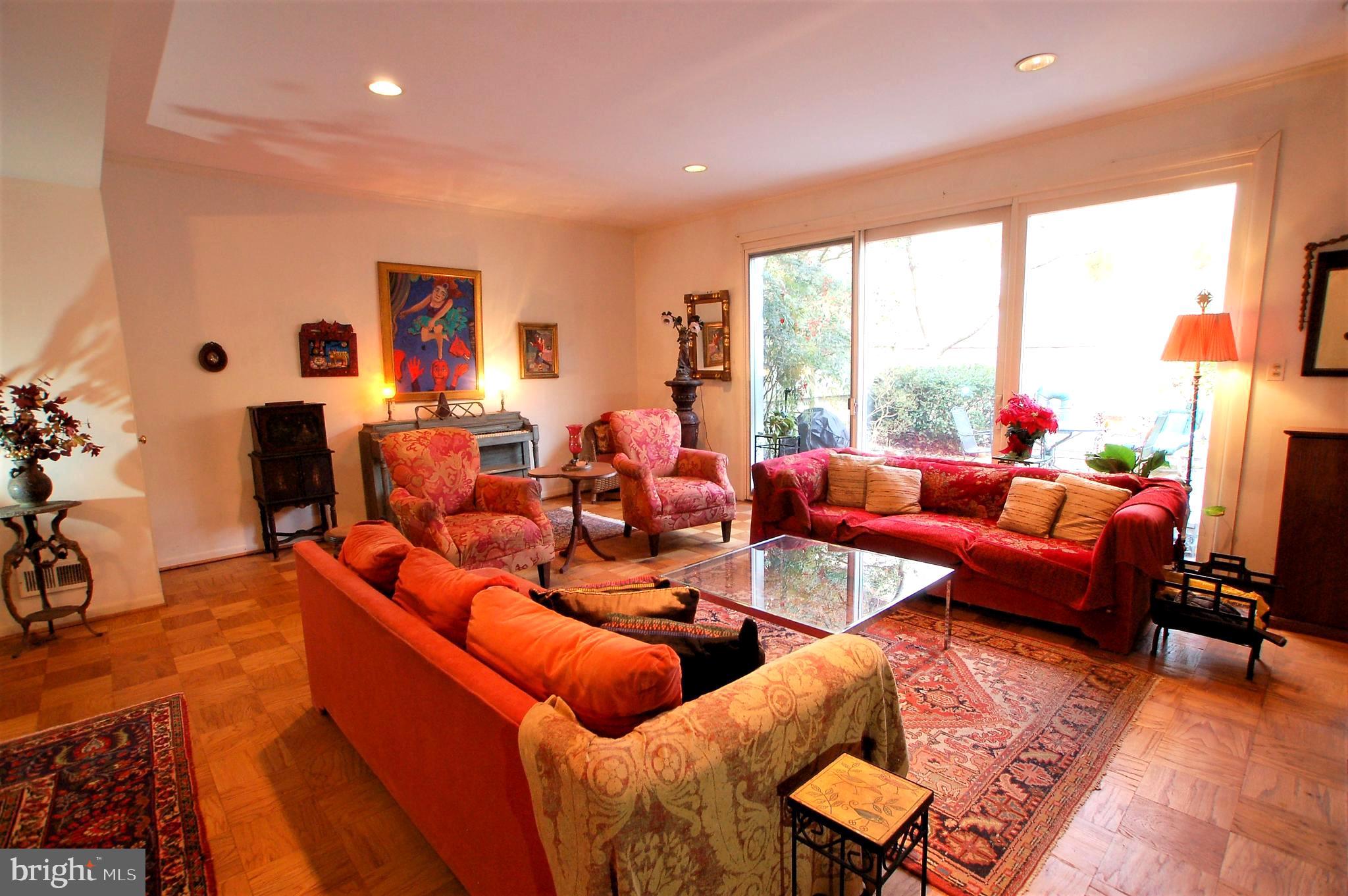 CROSS KEYS - Residential