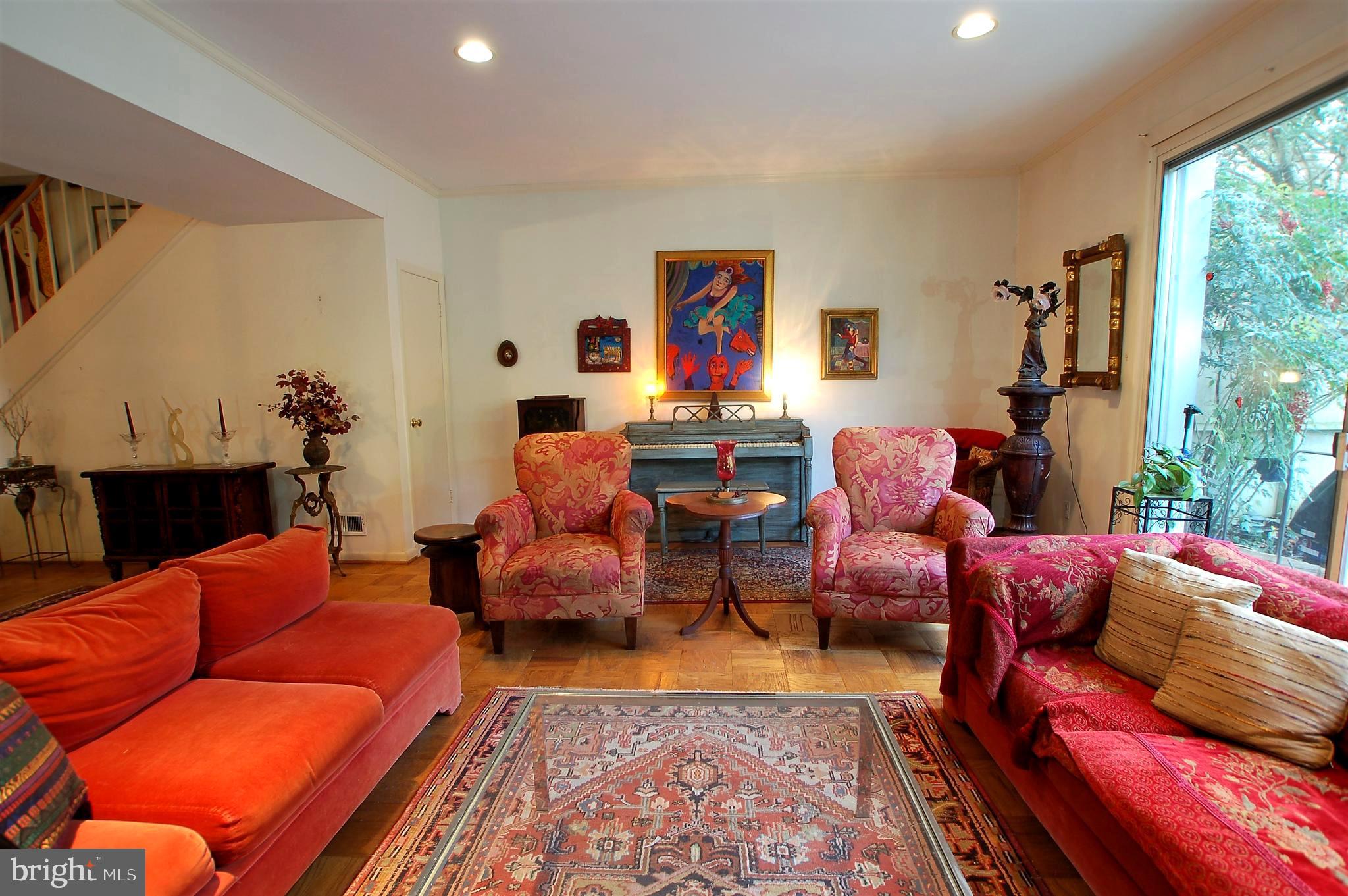 CROSS KEYS - Residential