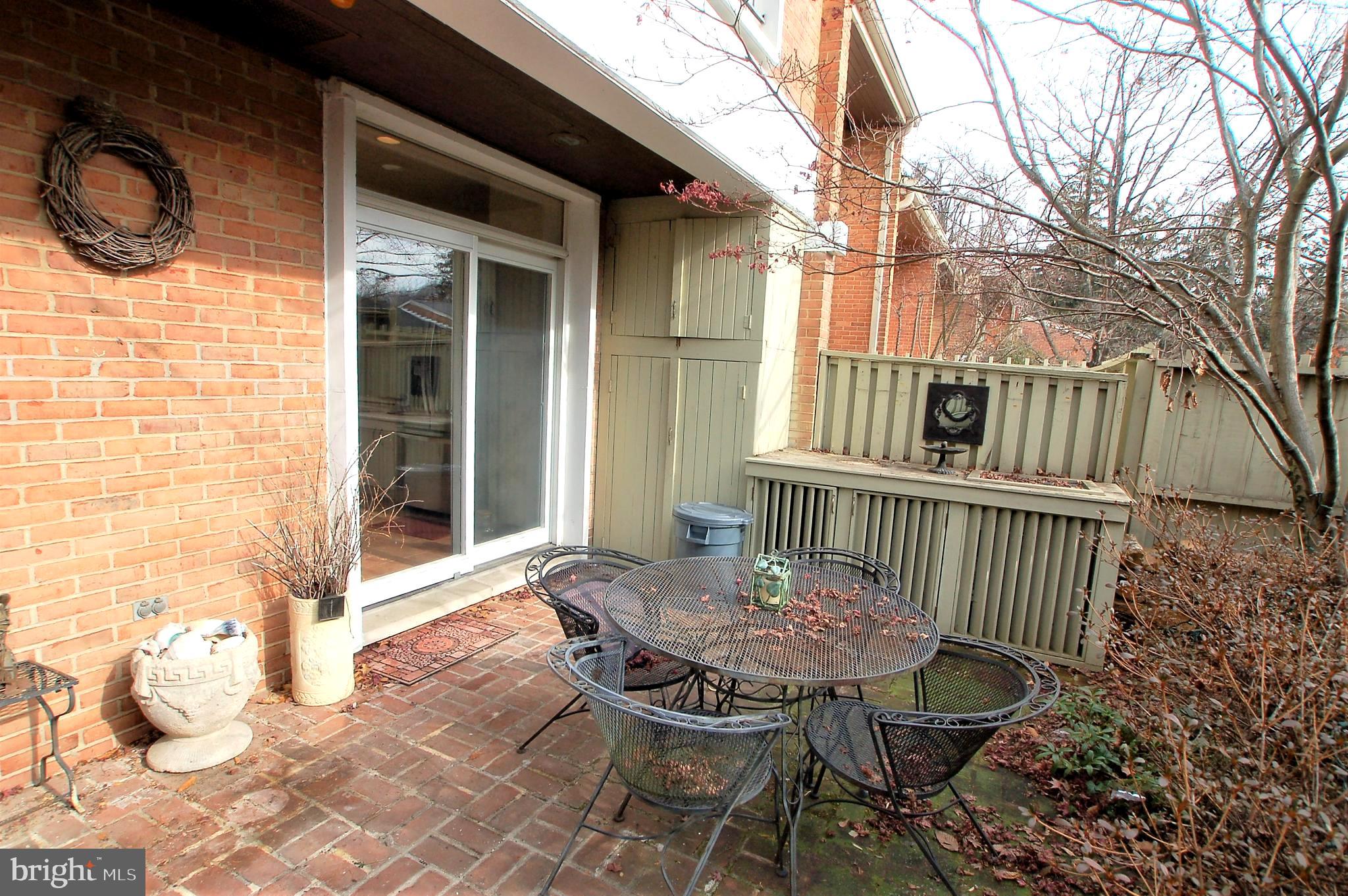 CROSS KEYS - Residential