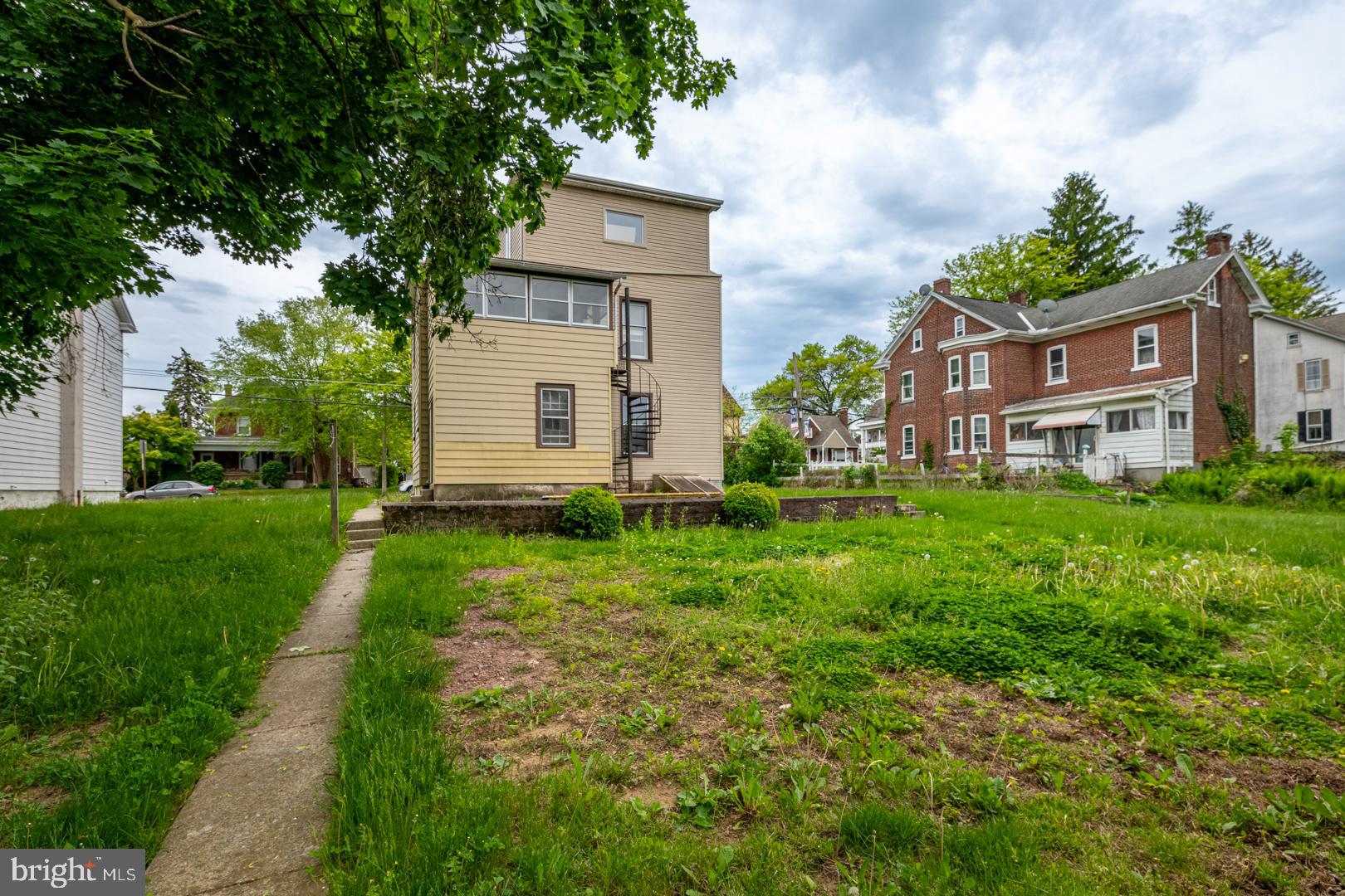 BRANDYWINE MEADOWS - Residential