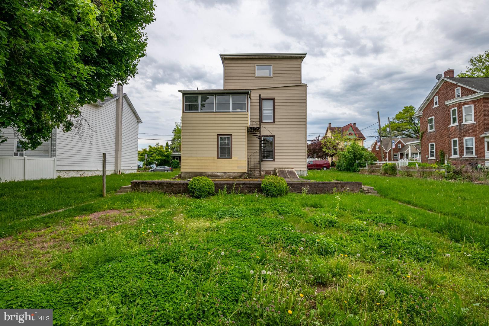 BRANDYWINE MEADOWS - Residential