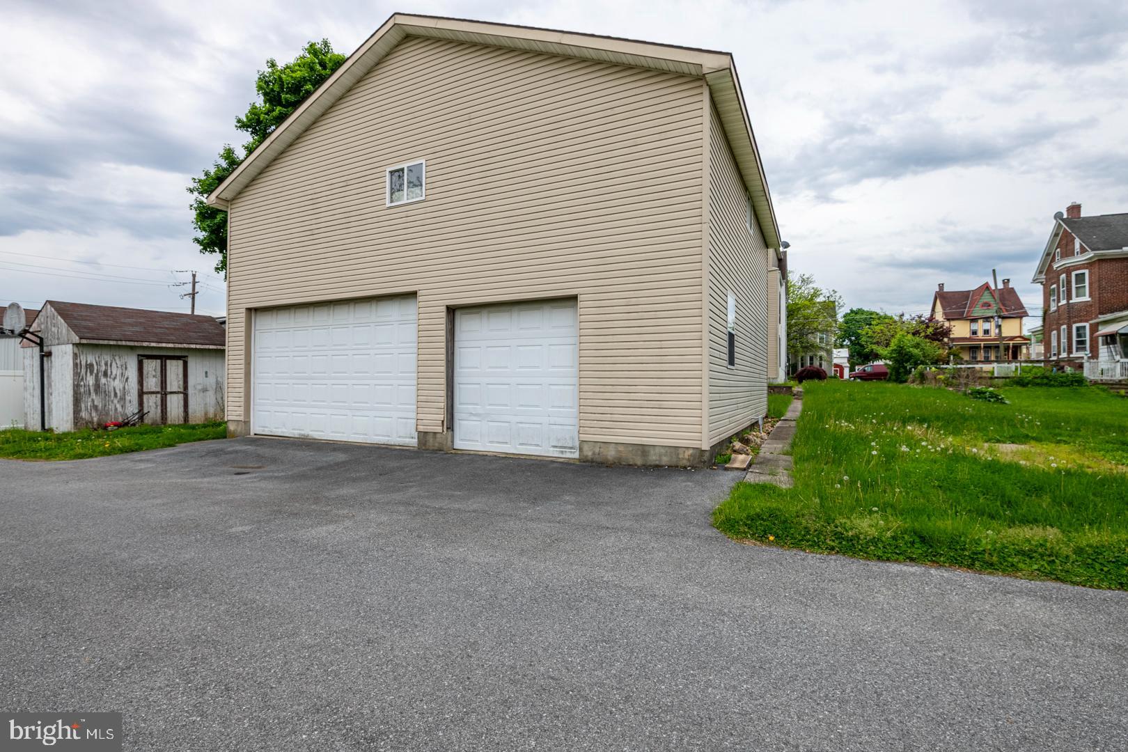 BRANDYWINE MEADOWS - Residential