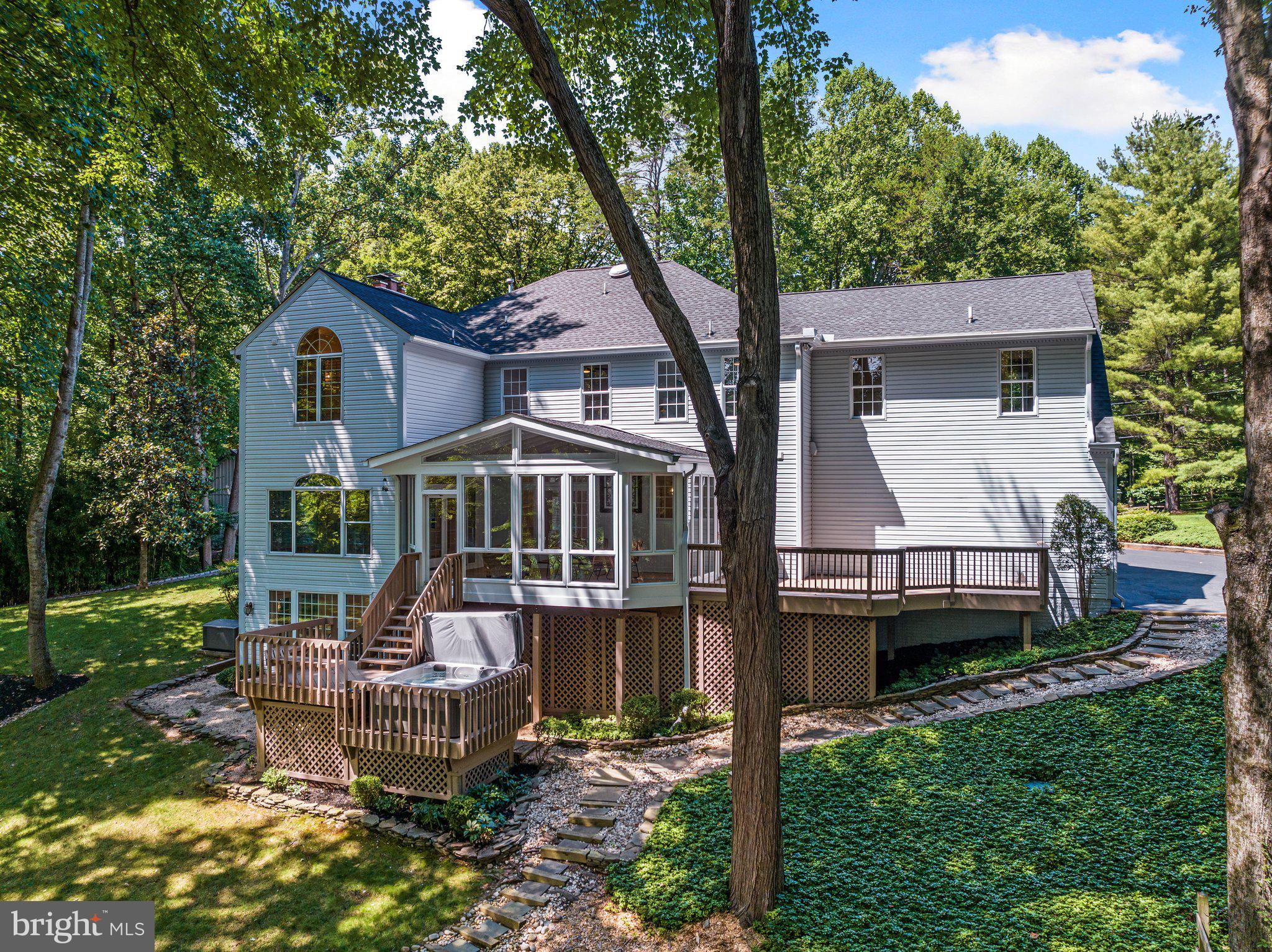 SWIFT RUN TRAILS - Residential