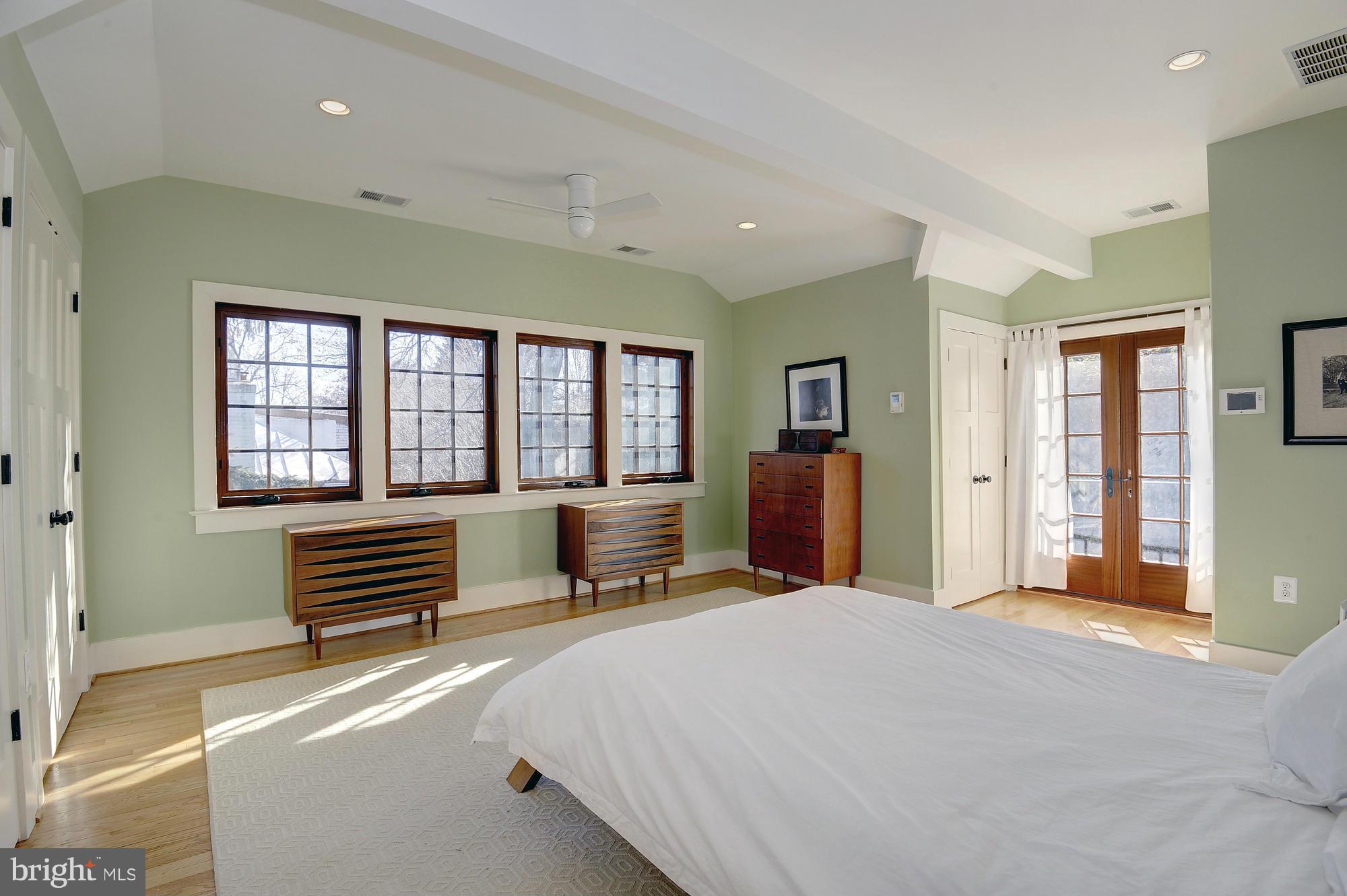 GEORGETOWN - Residential