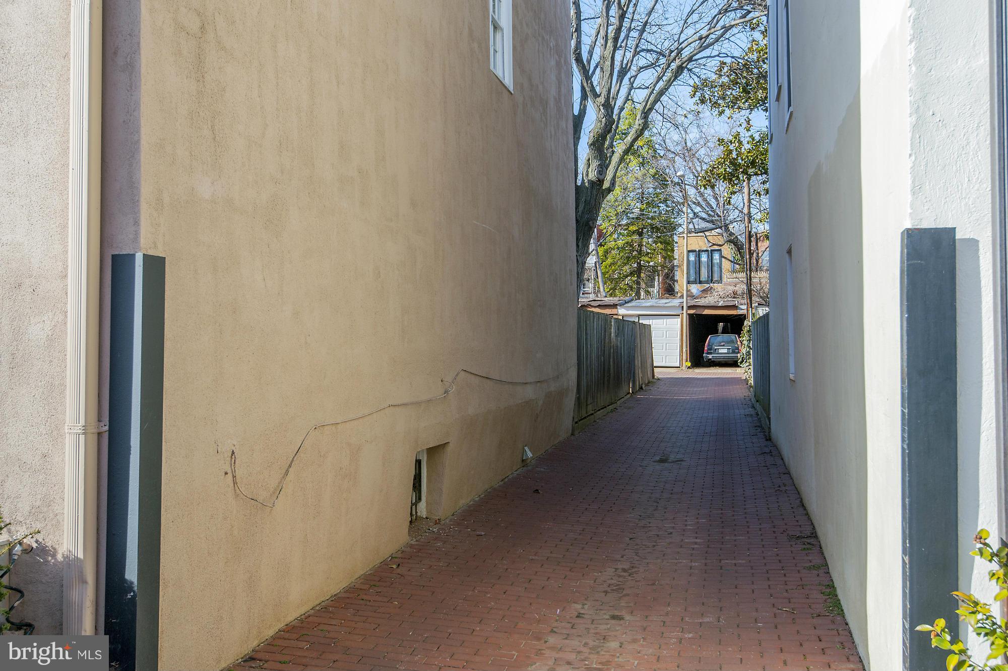 GEORGETOWN - Residential