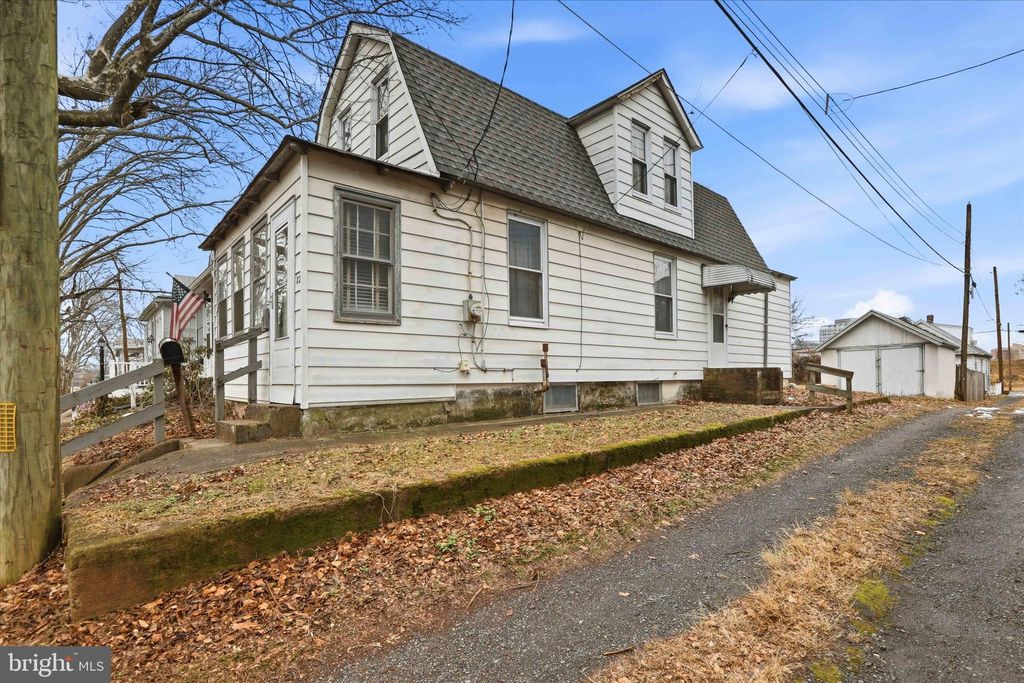 Photo of 82 Central Avenue, MORRISVILLE, PA 19067 (MLS # PABU2115108)
