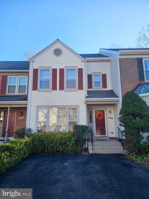 Photo of 7419 Ridge Oak Court, SPRINGFIELD, VA 22153 (MLS # VAFX2299402)