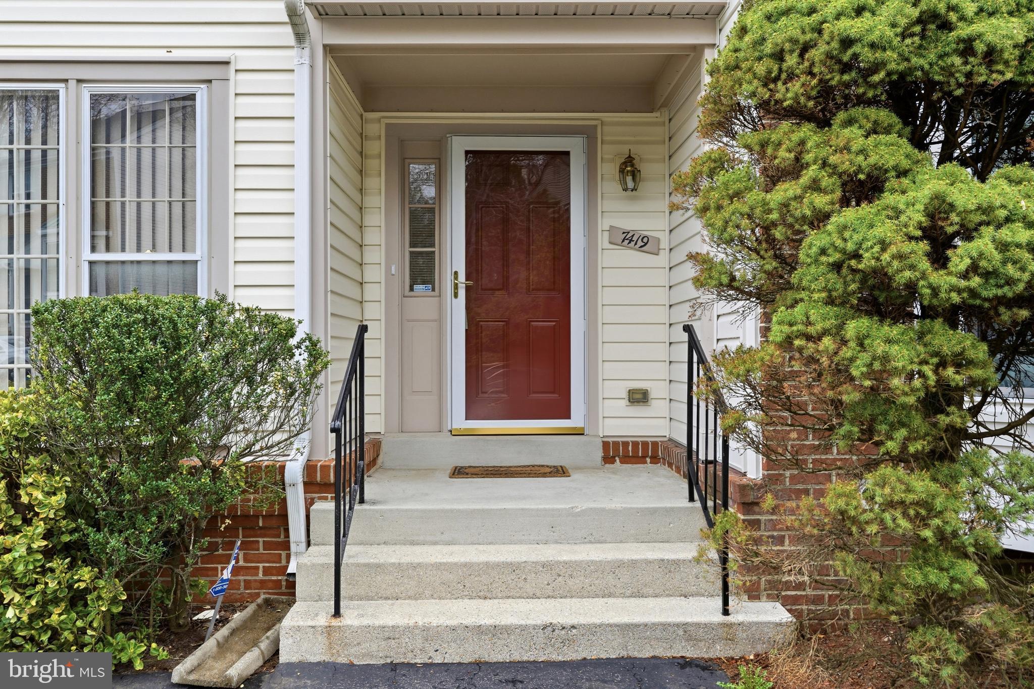 7419 RIDGE OAK COURT