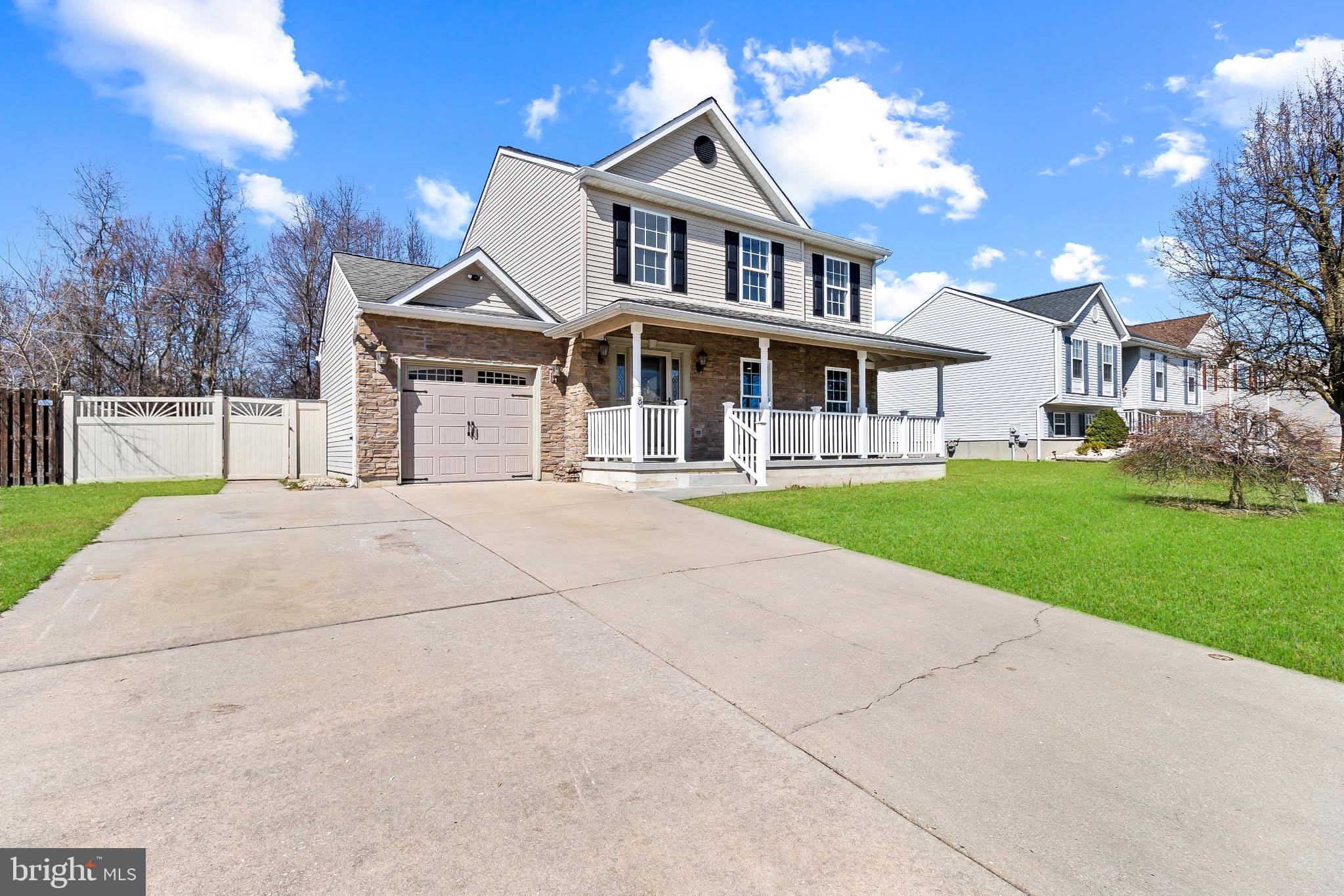 FRENCHTOWN WOODS - Residential