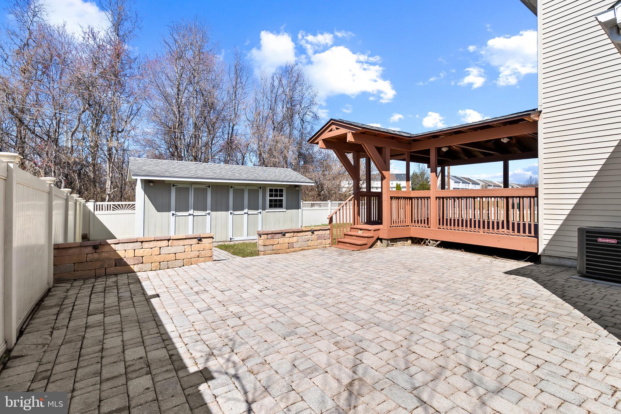 FRENCHTOWN WOODS - Residential