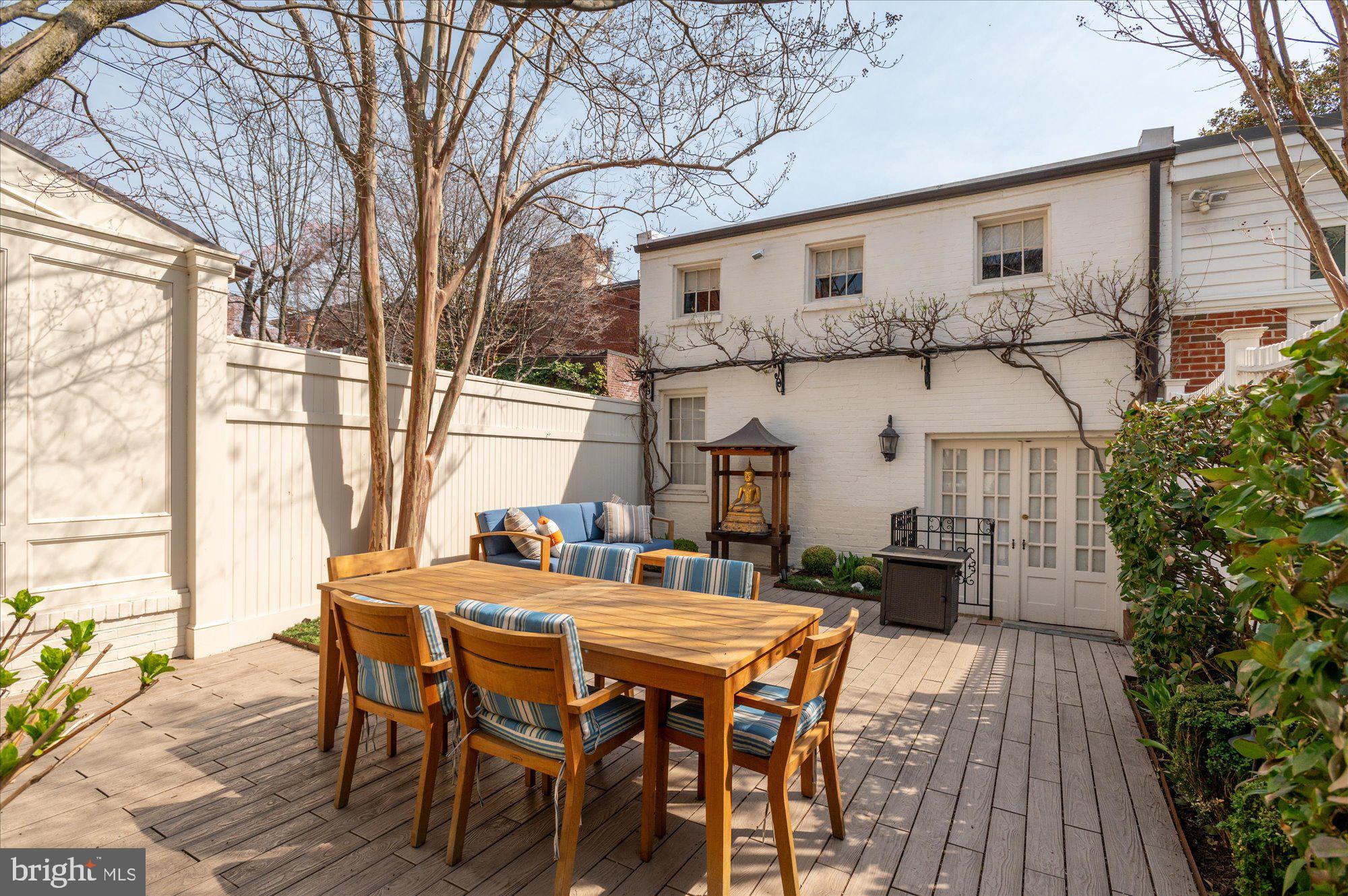 GEORGETOWN - Residential