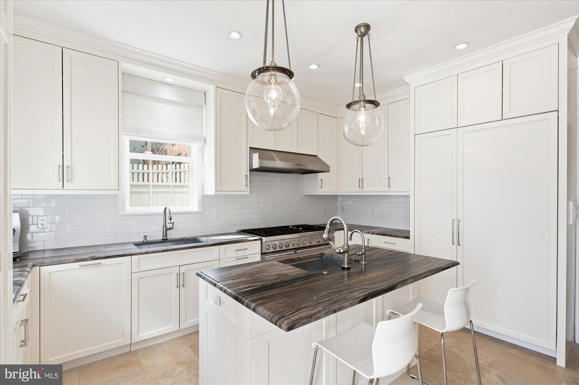 GEORGETOWN - Residential