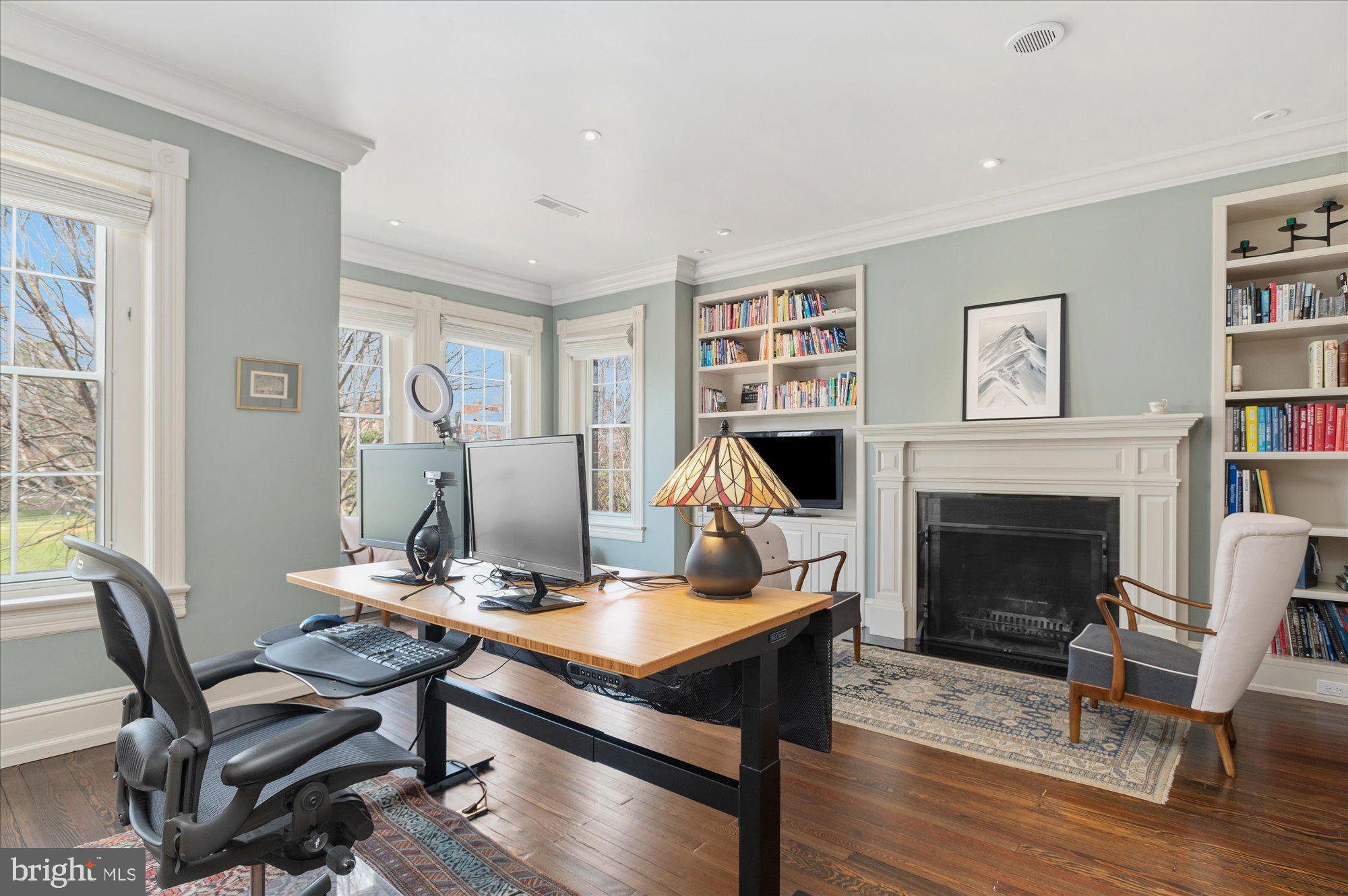 GEORGETOWN - Residential